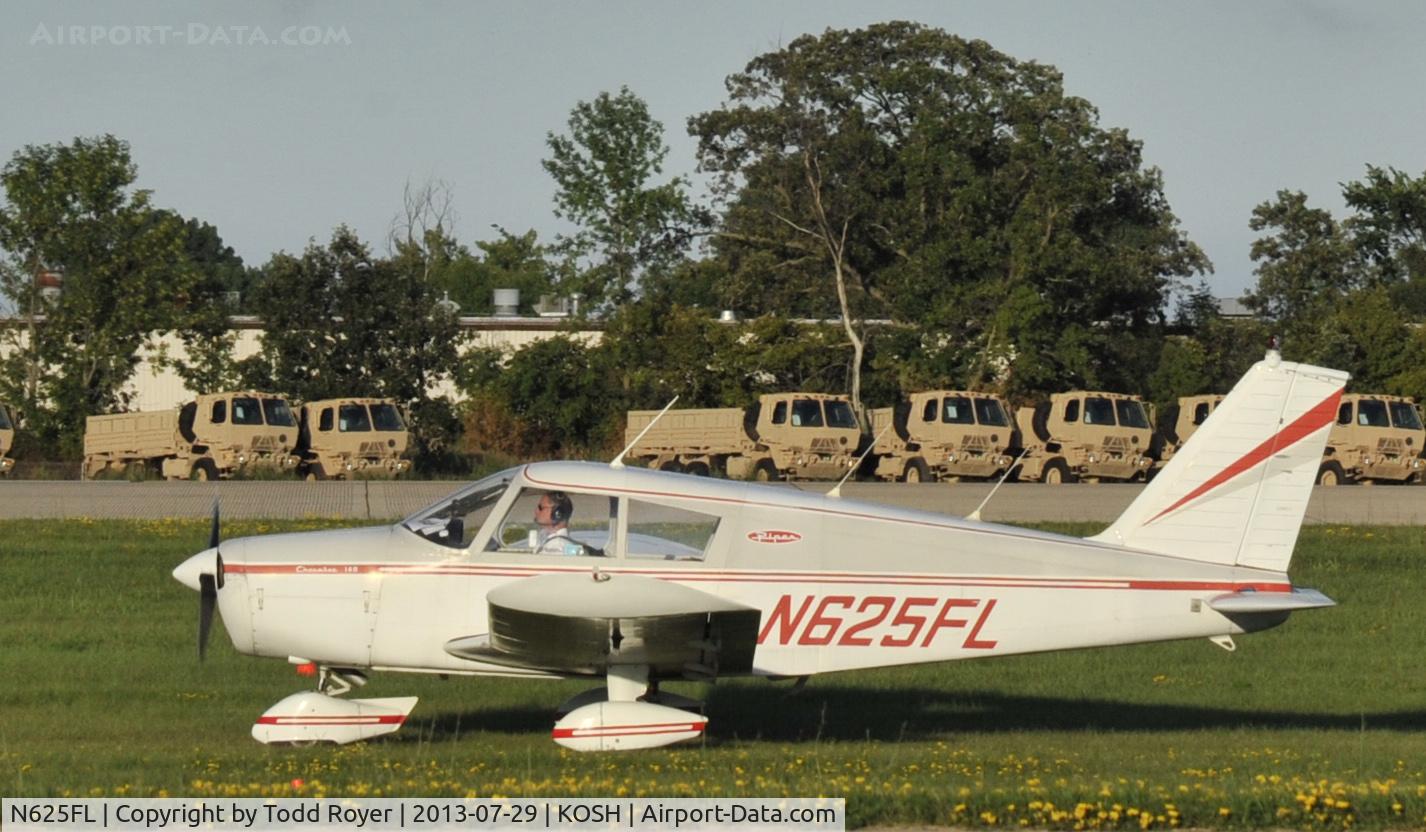 N625FL, 1971 Piper PA-28-140 C/N 28-7125514, Airventure 2013