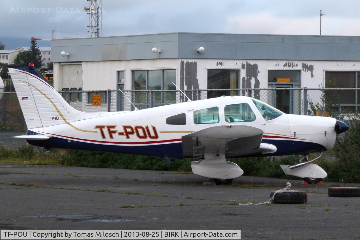 TF-POU, Piper PA-28-140 Cherokee Cruiser C/N 28-7425038, 