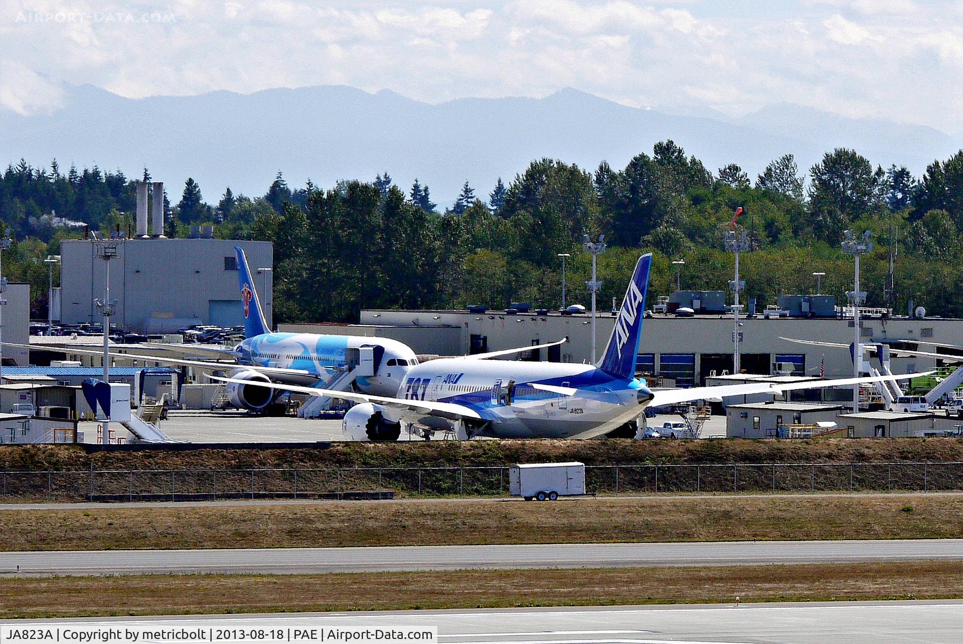 JA823A, 2013 Boeing 787-8 Dreamliner C/N 42246, Everett Paine Field
