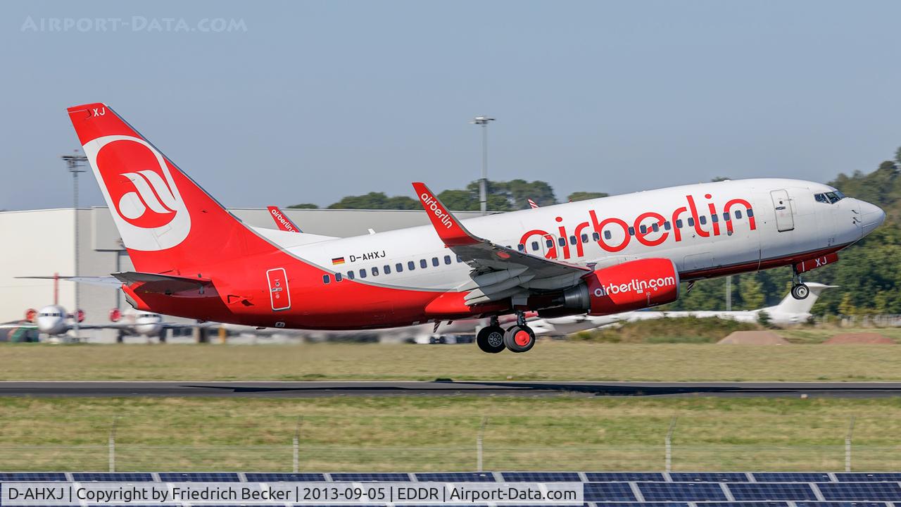 D-AHXJ, 2008 Boeing 737-7Q8 C/N 35277, departure to TXL via RW09
