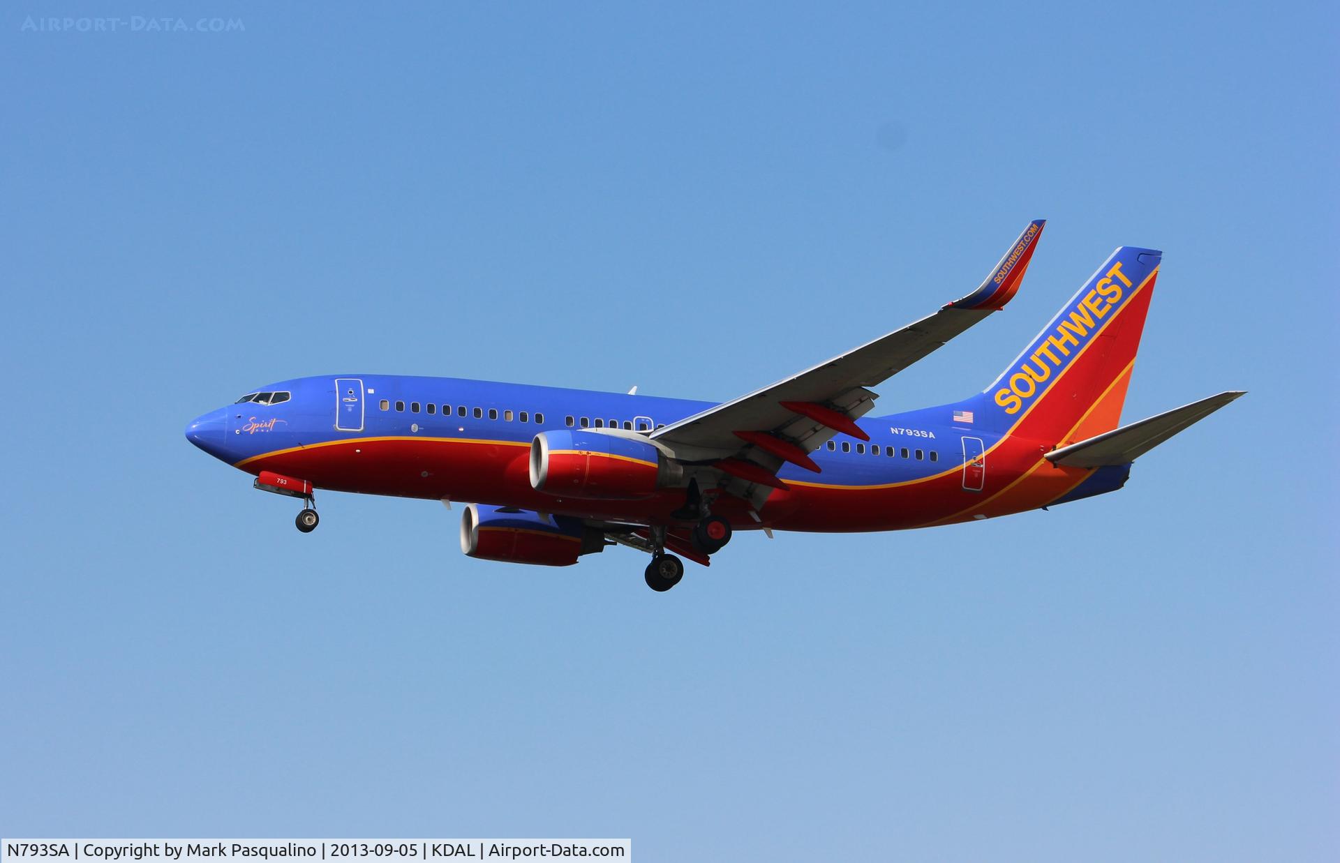 N793SA, 2001 Boeing 737-7H4 C/N 27888, Boeing 737-700