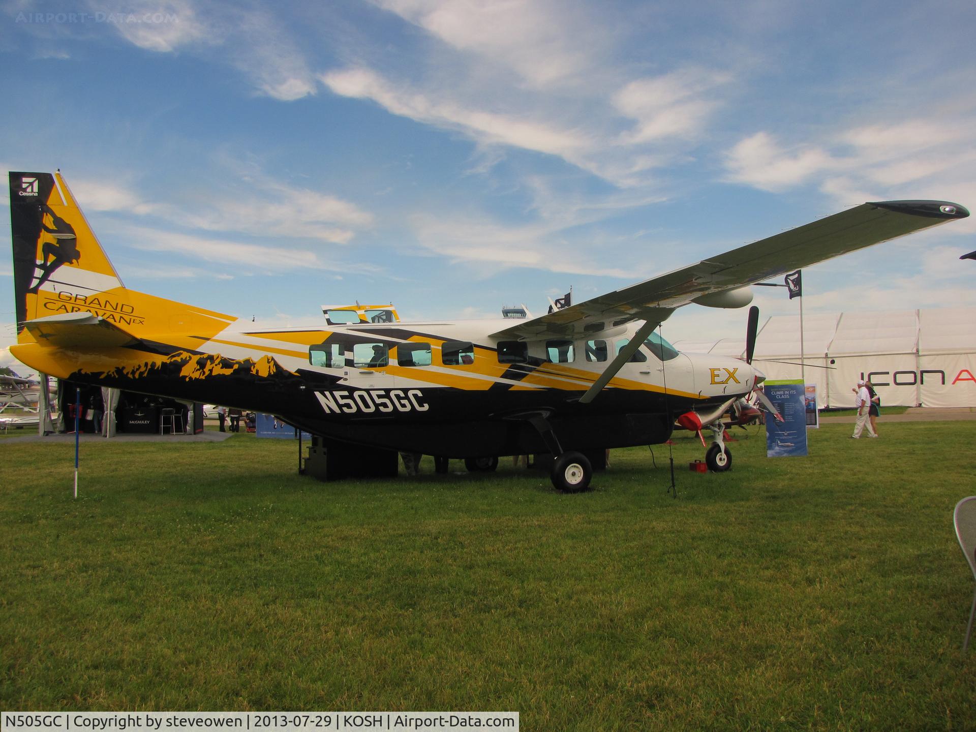 N505GC, Cessna 208B C/N 208B-5005, Grand Caravan EX on display at KOSH
