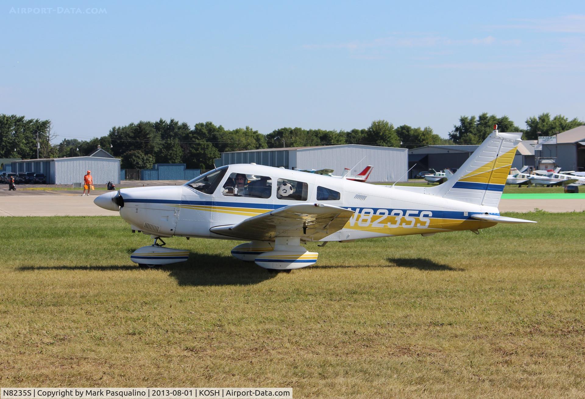 N8235S, 1980 Piper PA-28-181 C/N 28-8090359, Piper PA-28-181
