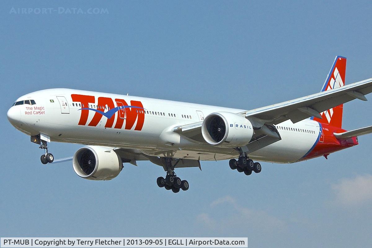 PT-MUB, 2008 Boeing 777-32W/ER C/N 37665, On approach to London Heathrow