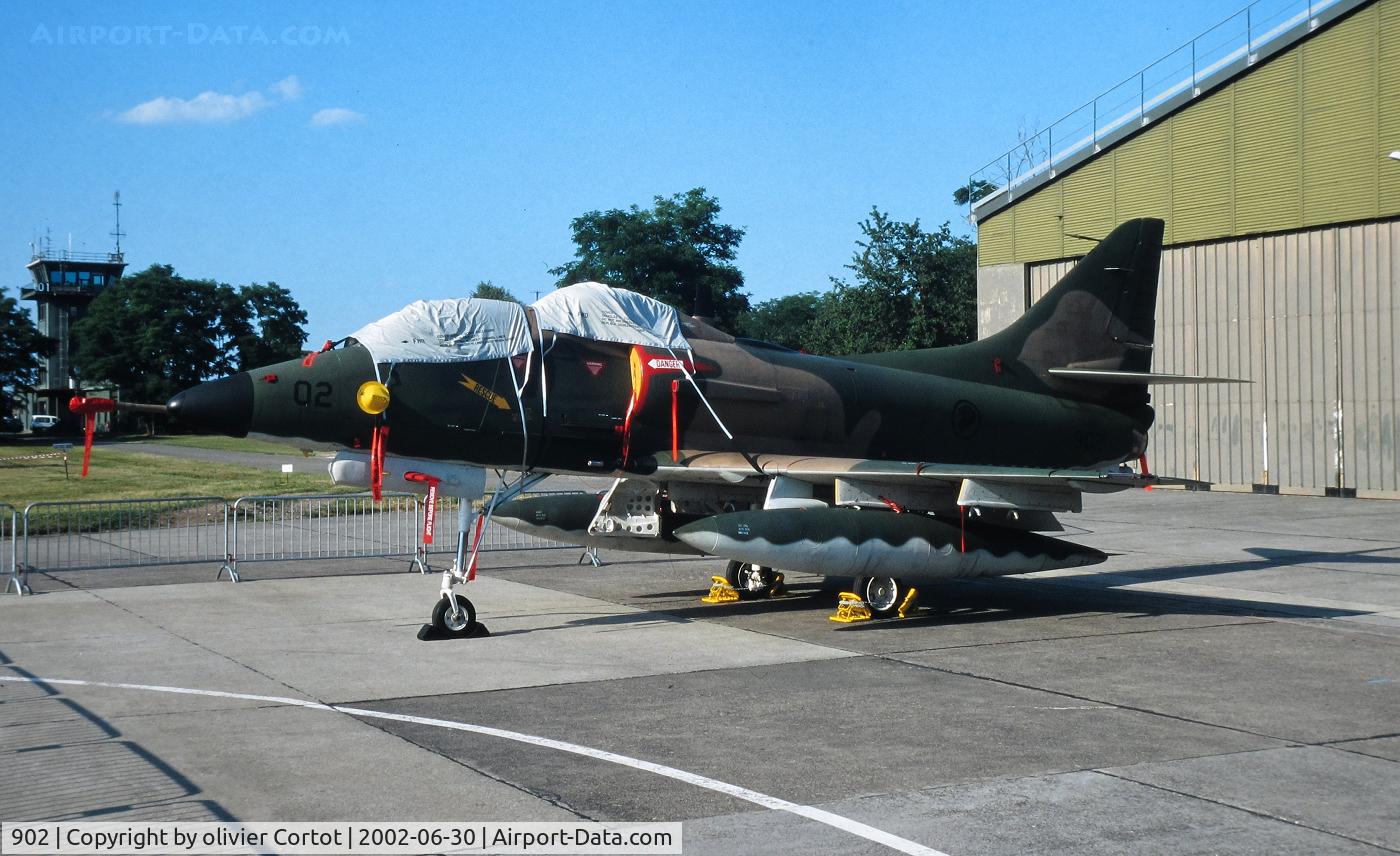 902, Douglas TA-4SU Skyhawk C/N 12676, Colmar airbase 2002