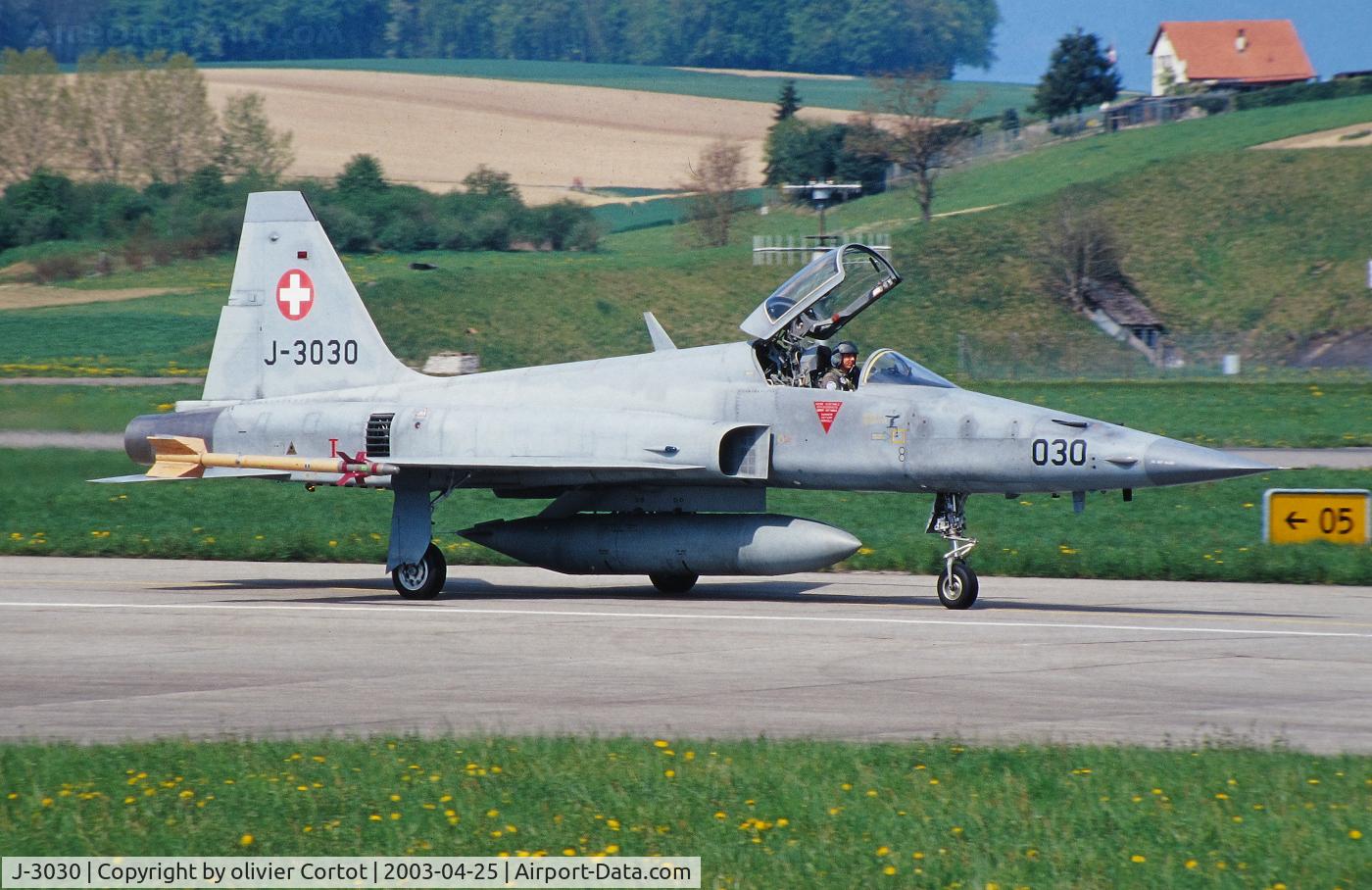 J-3030, 1976 Northrop F-5E Tiger II C/N L.1030, Payerne 2003