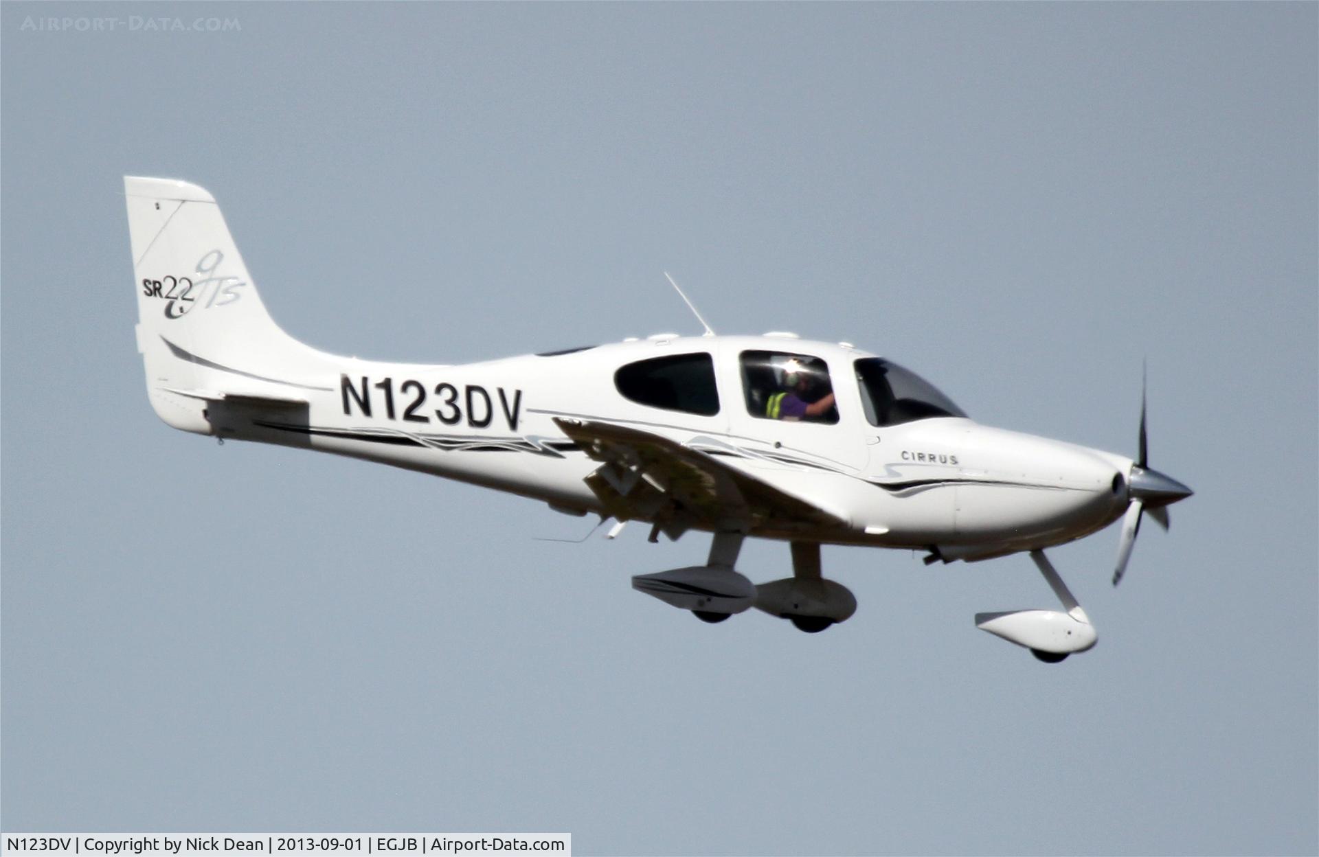 N123DV, 2005 Cirrus SR22 GTS C/N 1313, EGJB/GCI