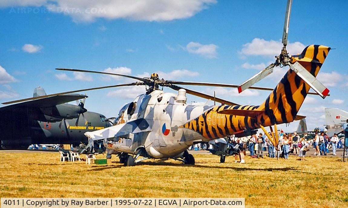 4011, Mil Mi-24V Hind E C/N 344011, Mil Mi-24D Hind [M344011] (Czech Air Force) RAF Fairford~G 22/07/1995