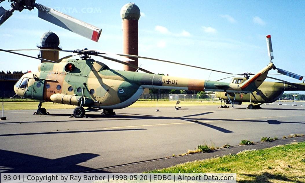 93 01, Mil Mi-8T C/N 031233, Mil Mi-8T [031233] (German Air Force) Berlin-Gatow~D 20/05/1998