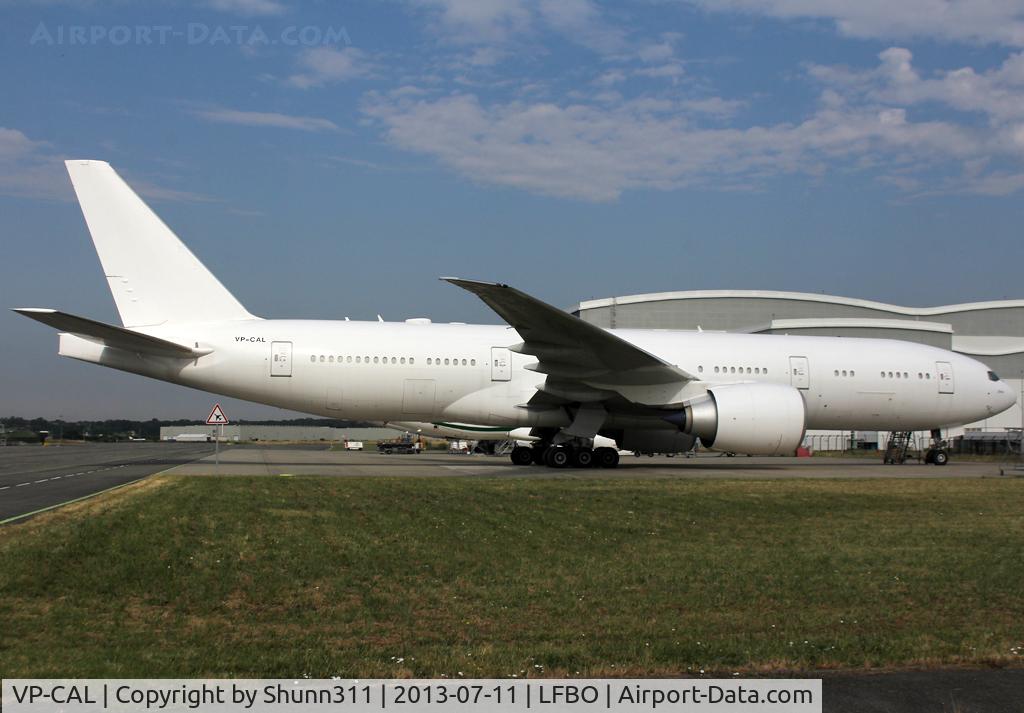VP-CAL, 2010 Boeing 777-2KQ/LR C/N 40753, Waiting at Air France facility for a new corporate livery...