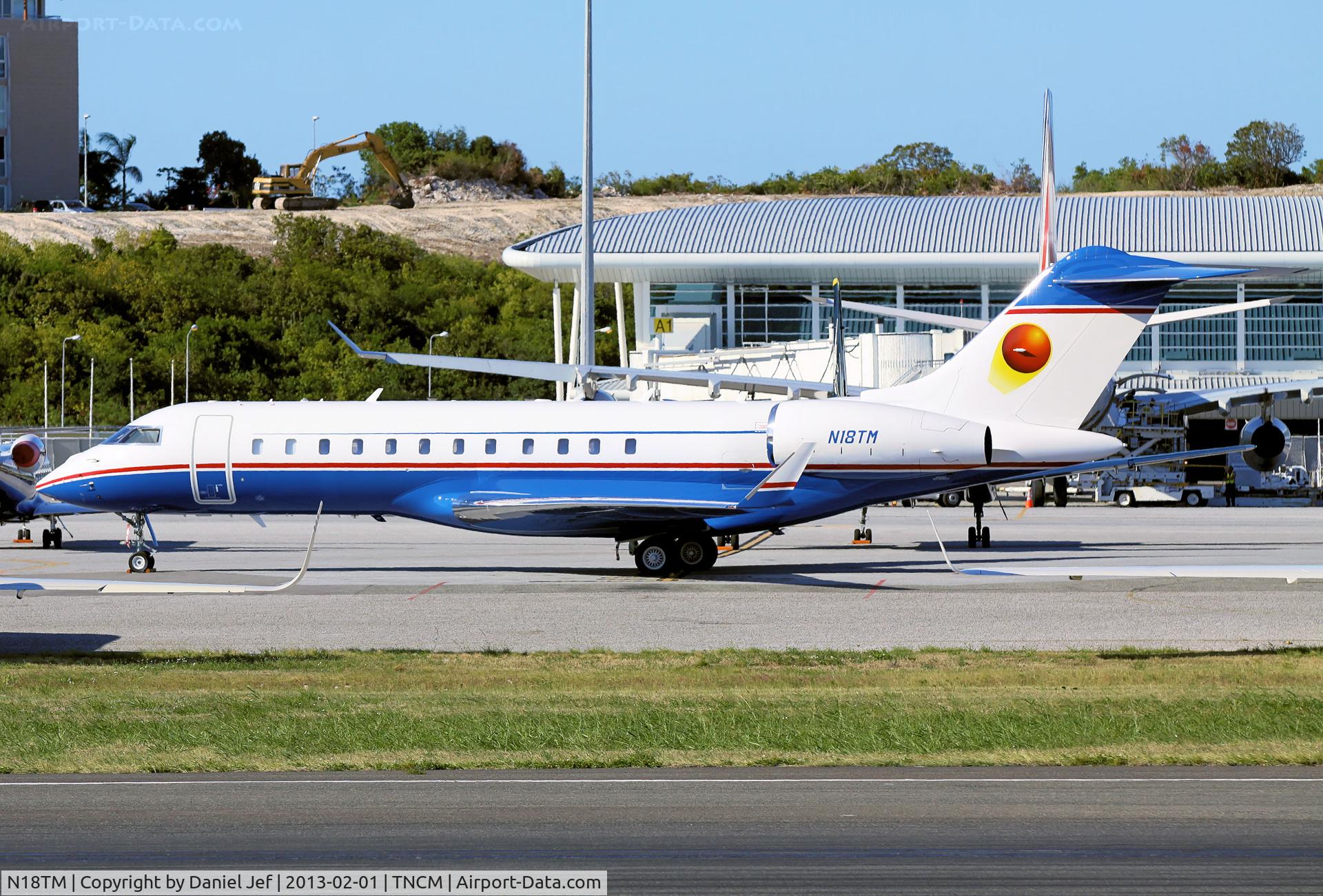 N18TM, 2001 Bombardier BD-700-1A10 Global Express C/N 9090, N18TM