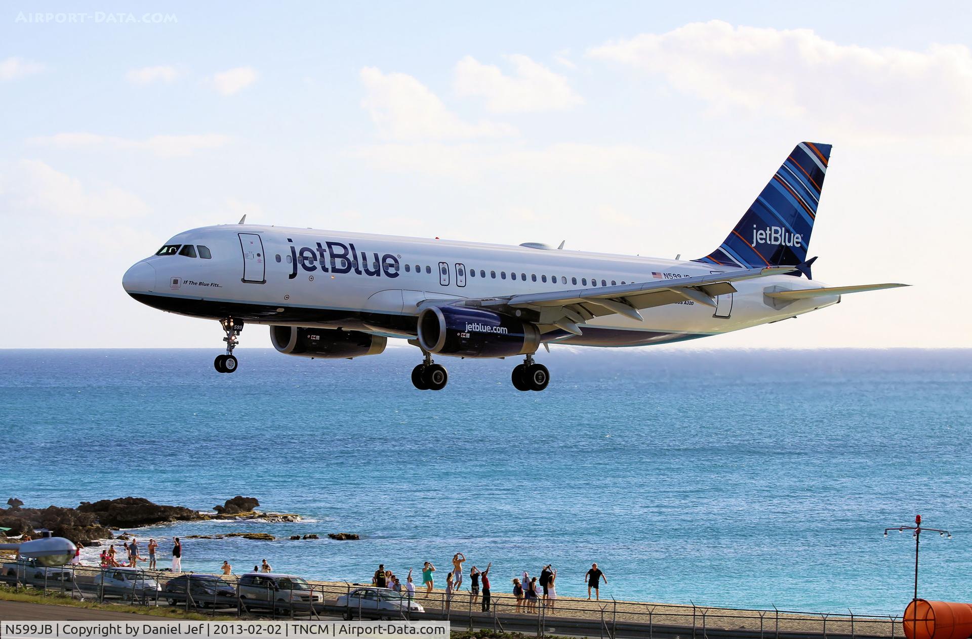 N599JB, 2004 Airbus A320-232 C/N 2336, N599JB