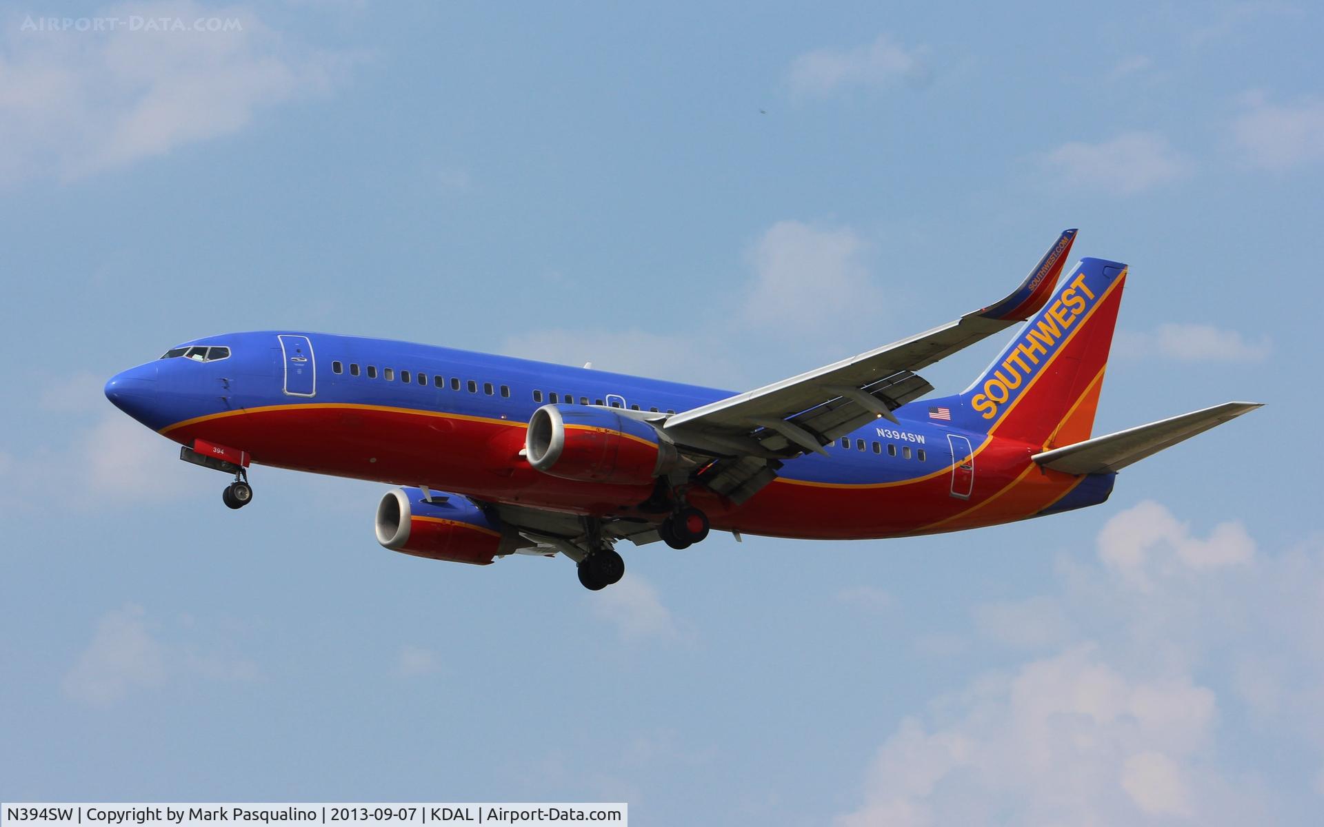 N394SW, 1994 Boeing 737-3H4 C/N 27380, Boeing 737-300