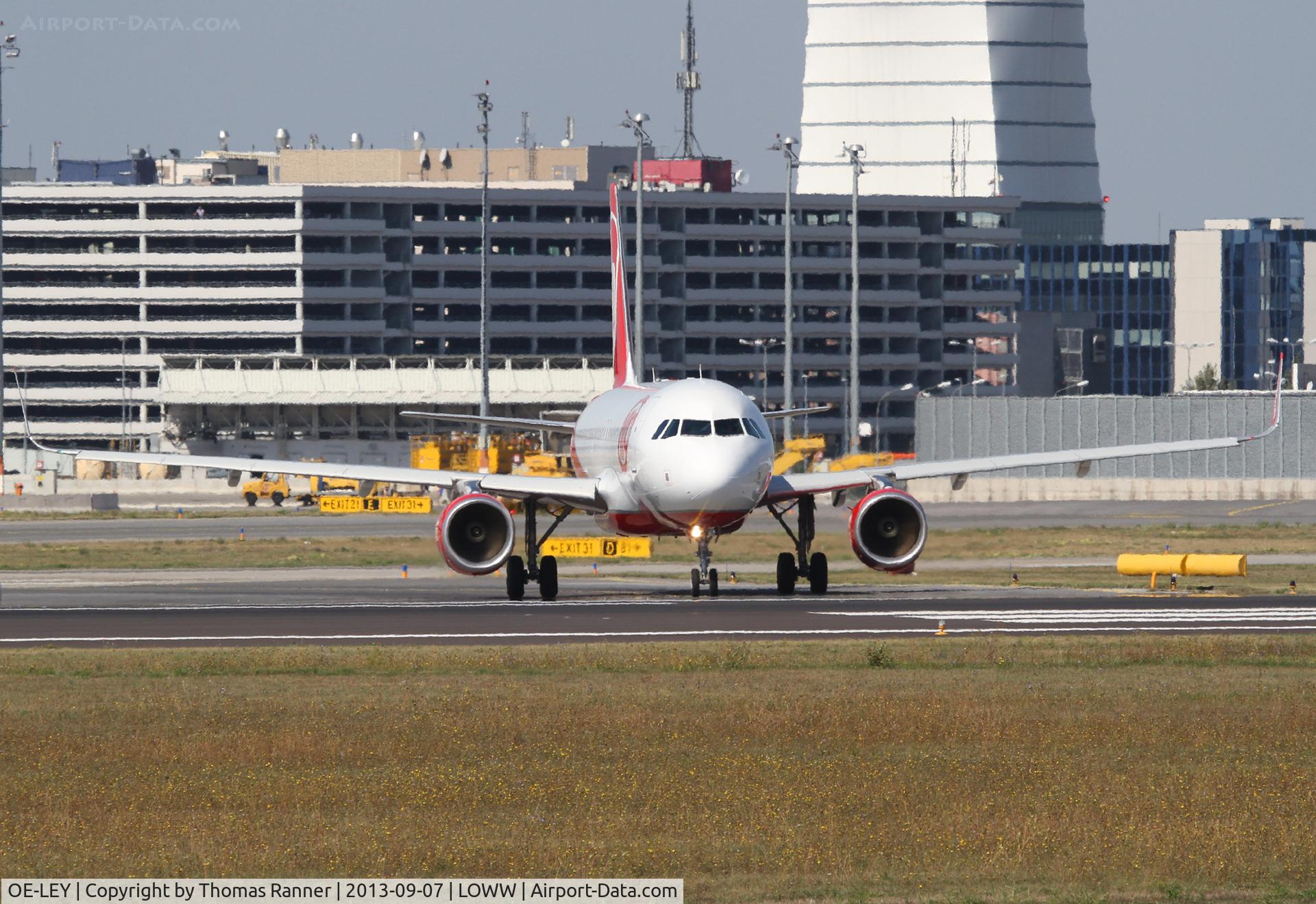 OE-LEY, 2013 Airbus A320-214 C/N 5648, Niki A320