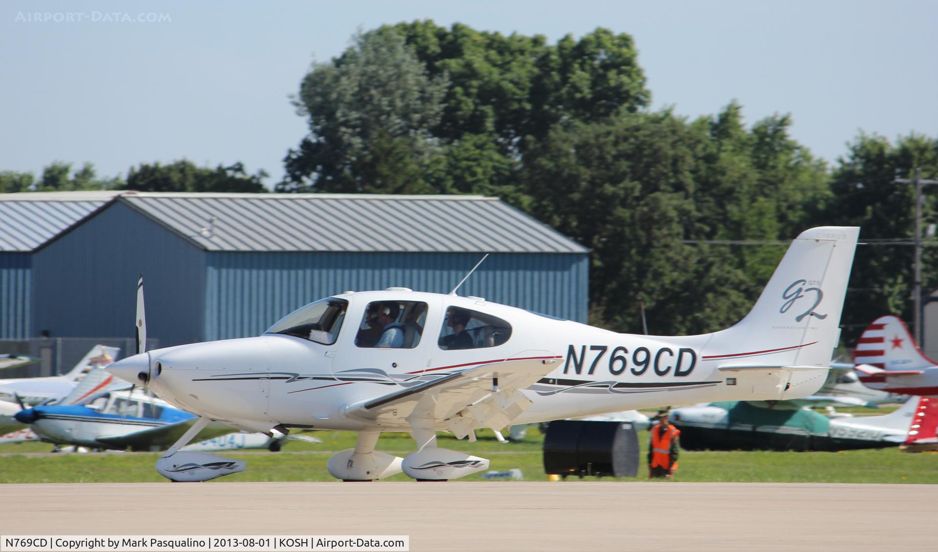 N769CD, 2004 Cirrus SR22 C/N 0932, Cirrus SR22