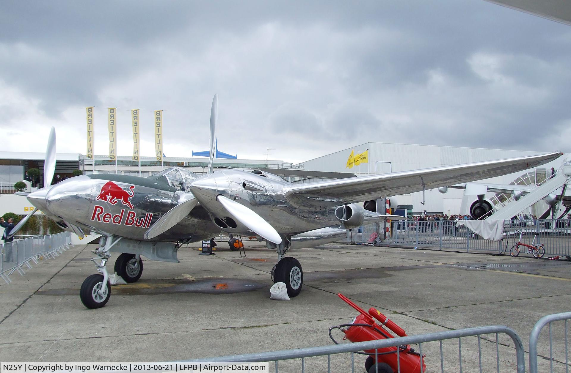 N25Y, 1944 Lockheed P-38L-5LO Lightning C/N AF44-53254, Lockheed P-38L Lightning at the Aerosalon 2013, Paris