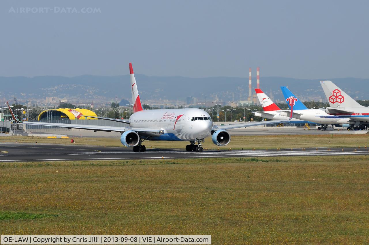 OE-LAW, 1992 Boeing 767-3Z9/ER C/N 26417, Austrian Airlines