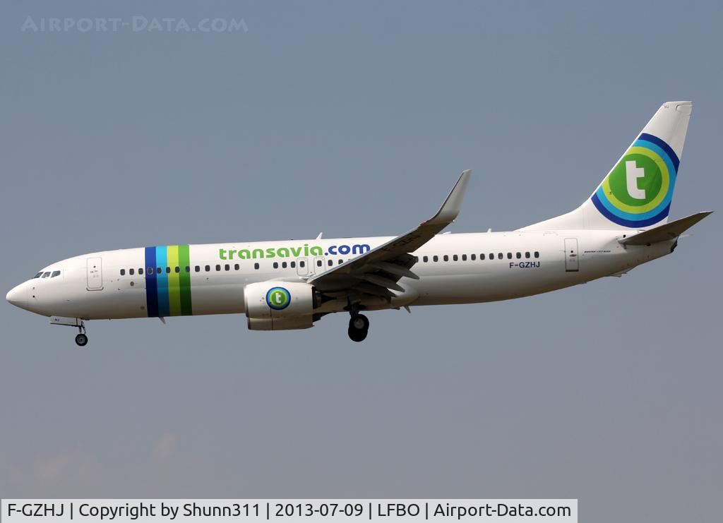 F-GZHJ, 2013 Boeing 737-86J C/N 37778, Landing rwy 14R