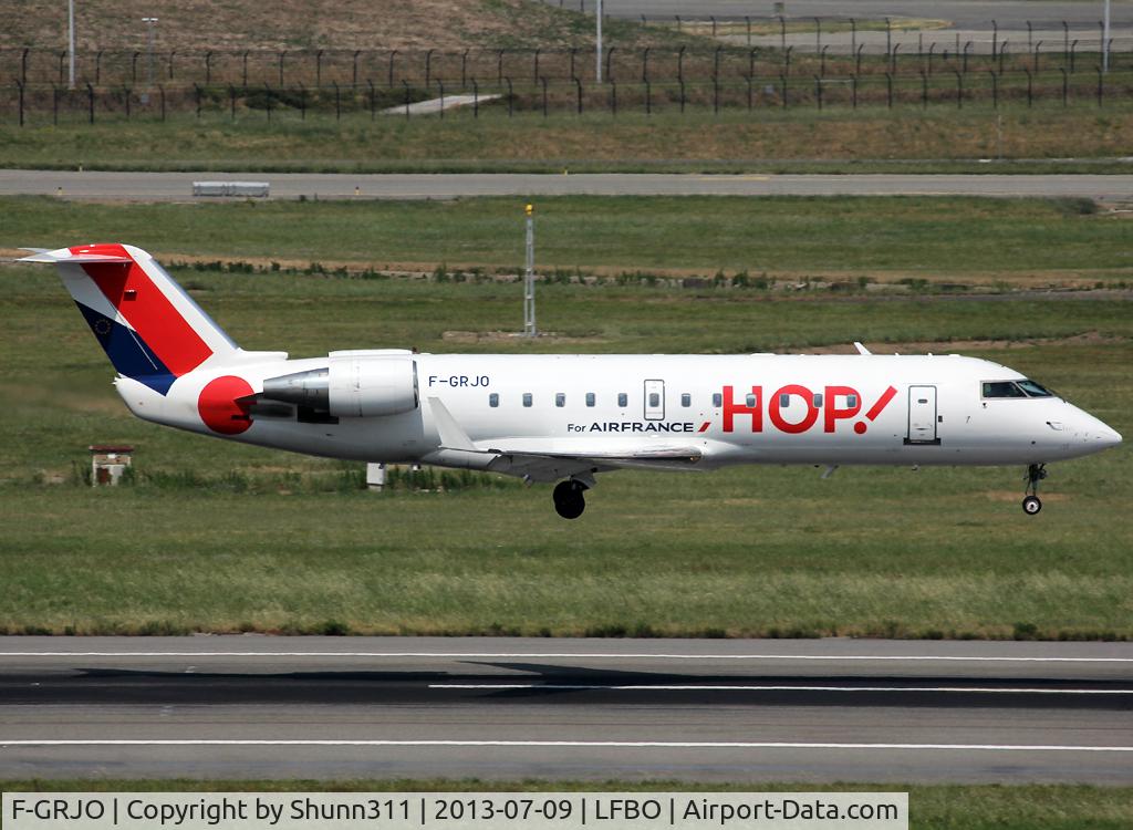 F-GRJO, 1999 Canadair CRJ-100ER (CL-600-2B19) C/N 7296, Landing rwy 14R