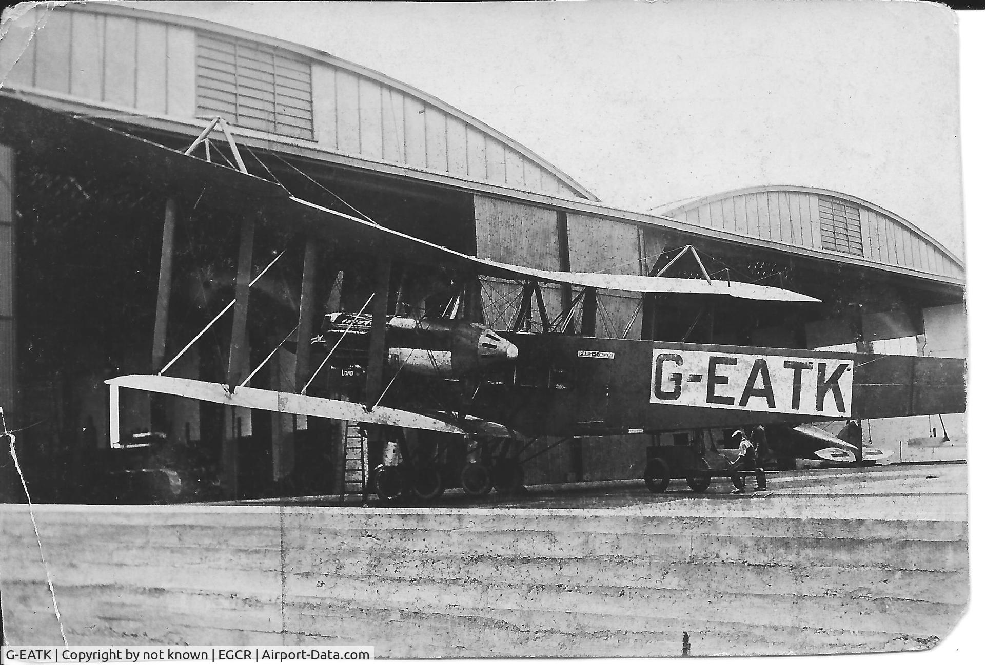 G-EATK, 1919 Handley Page Ltd HP 0/10 C/N HP-40 (J-2262?), Photo possibly taken at old Croydon (London) airport.