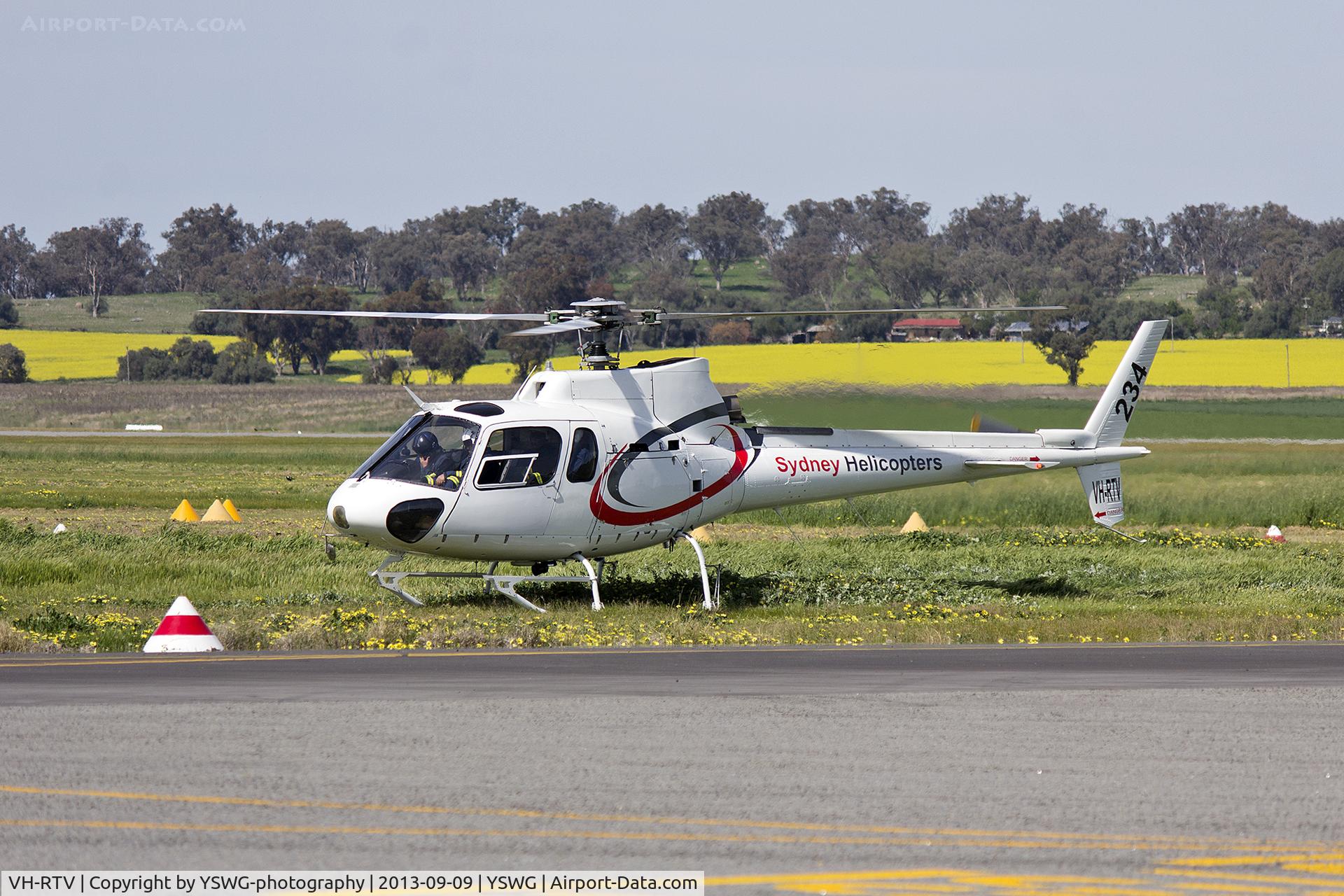 VH-RTV, 1980 Eurocopter AS-350BA Ecureuil C/N 1290, Sydney Helicopters (VH-RTV) Eurocopter AS350BA at Wagga Wagga Airport.