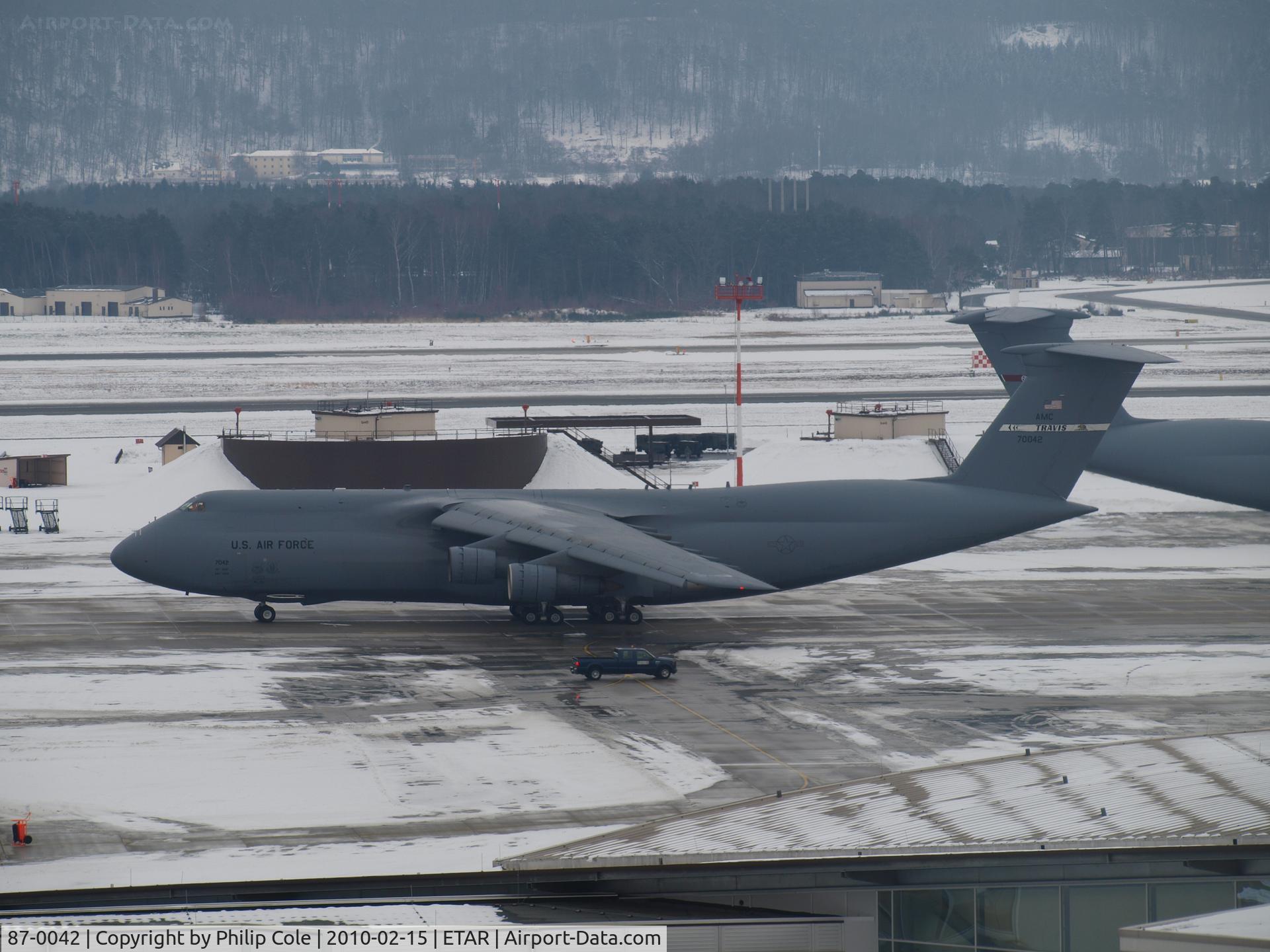 87-0042, 1987 Lockheed C-5B Galaxy C/N 500-0128, Snow Day