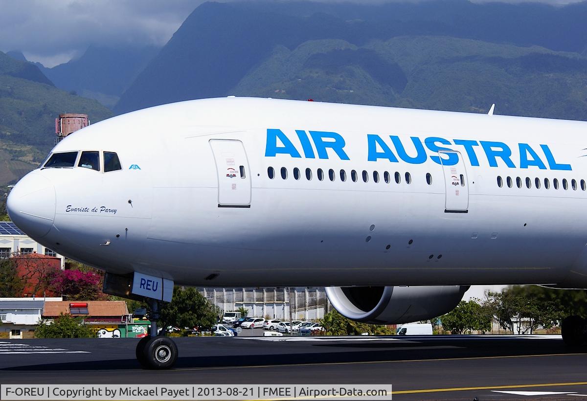 F-OREU, 2010 Boeing 777-39M/ER C/N 37434, Just landing on rwy 12...