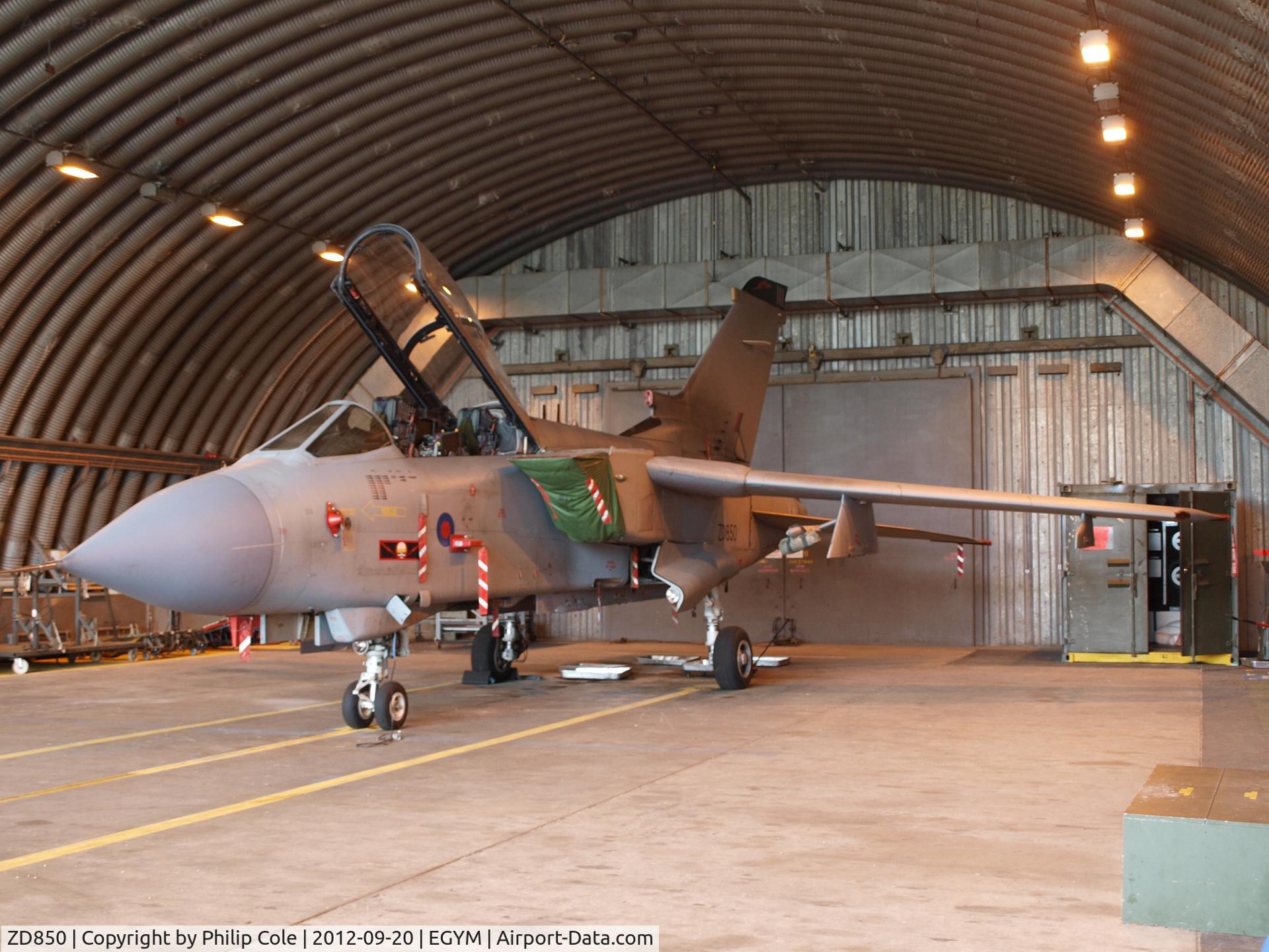 ZD850, 1985 Panavia Tornado GR.4 C/N 447/BS148/3204, 617 Sqn