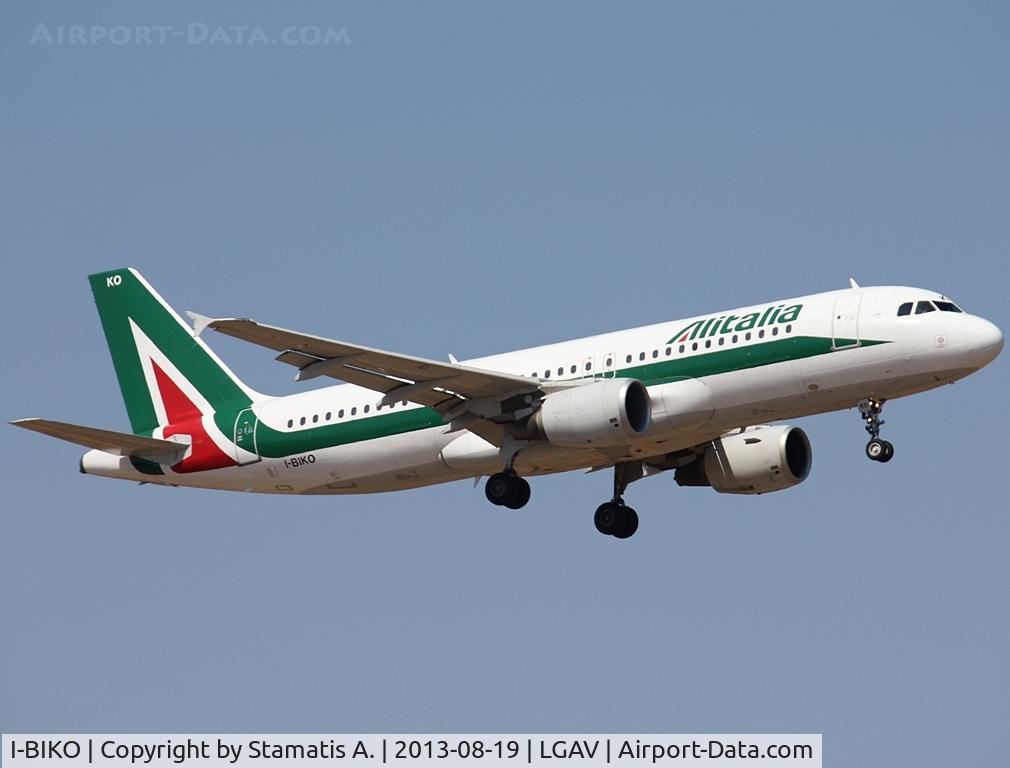 I-BIKO, 2000 Airbus A320-214 C/N 1168, Landing on 03L