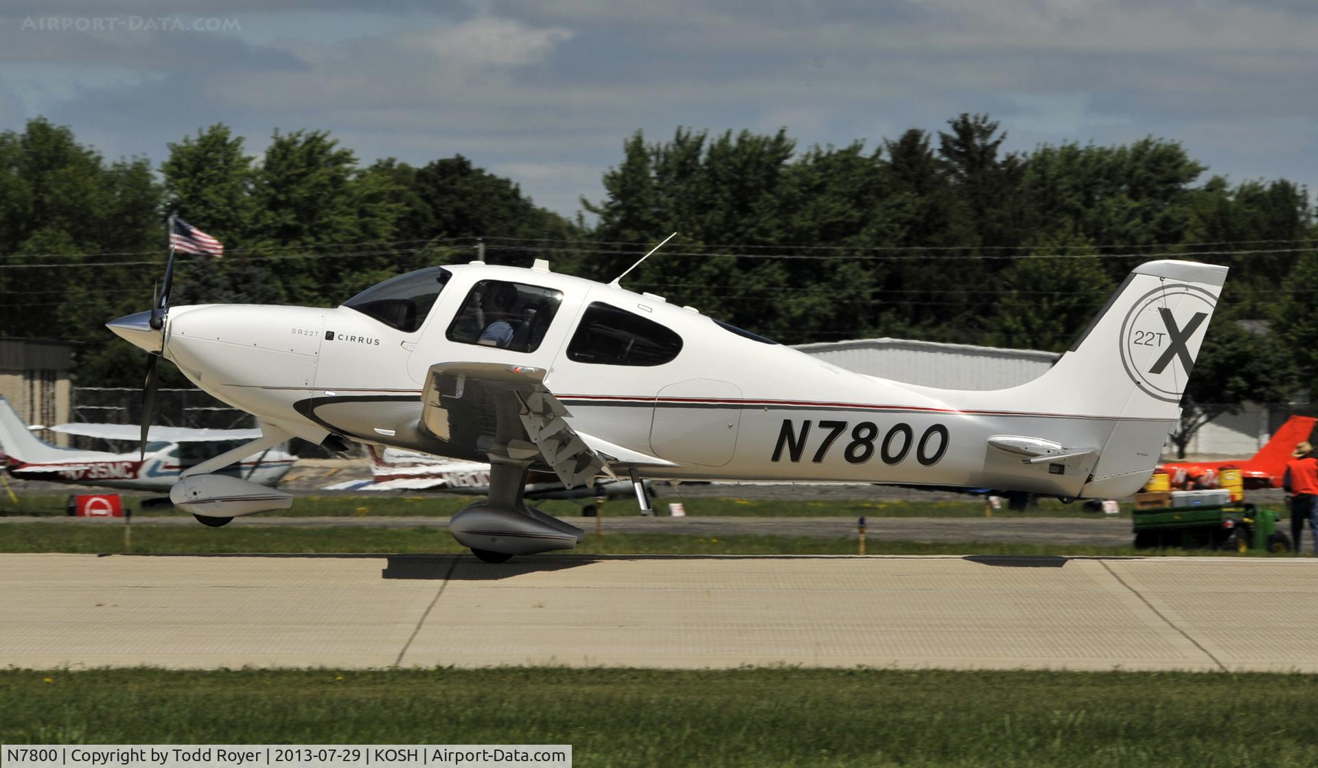 N7800, 2010 Cirrus SR22T X C/N 0015, Airventure 2013