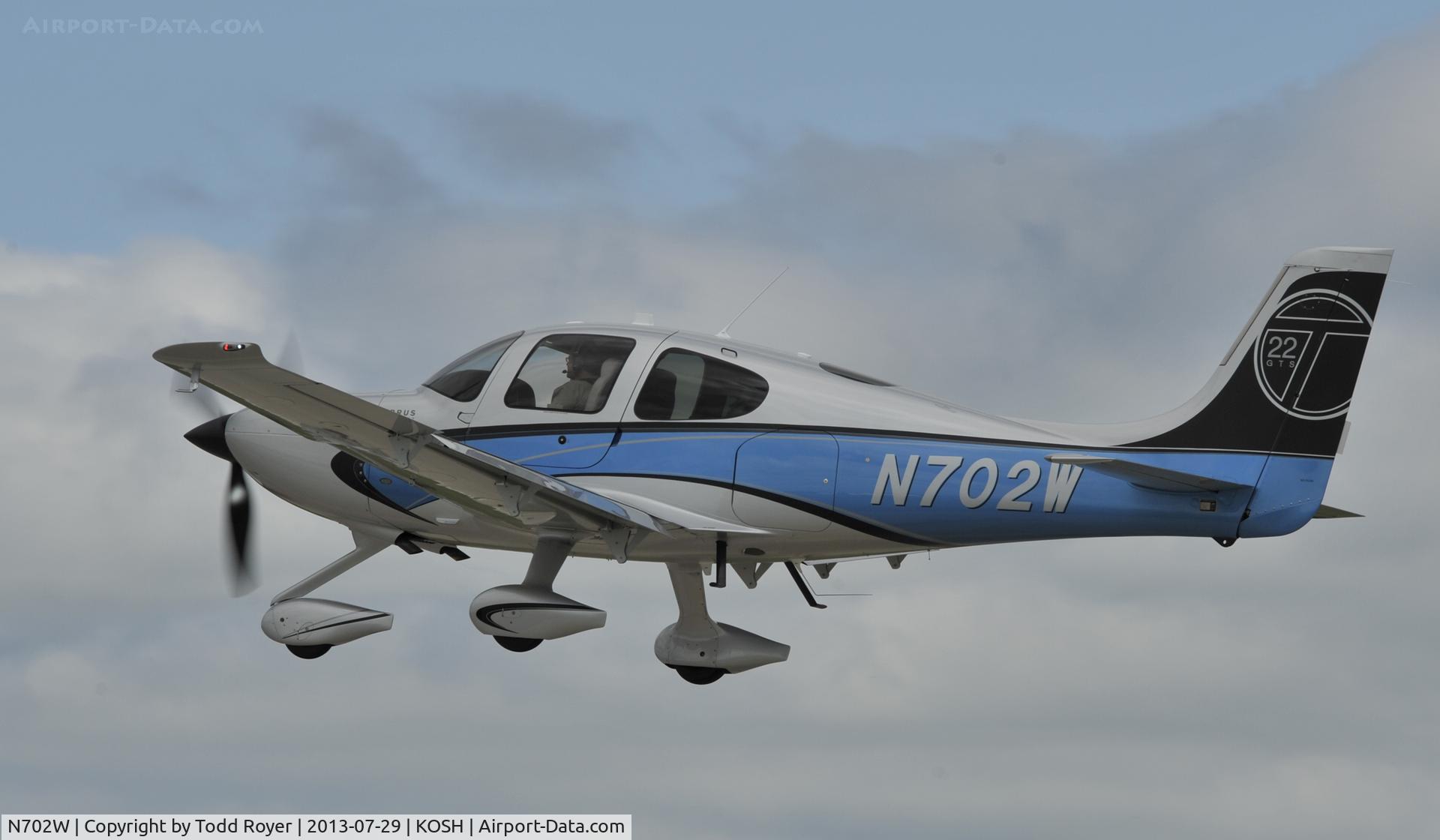 N702W, 2013 Cirrus SR22T C/N 0528, Airventure 2013