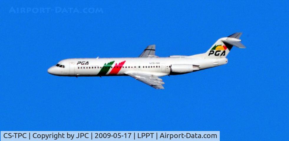CS-TPC, 1990 Fokker 100 (F-28-0100) C/N 11287, On final approach to Lisbon Airport