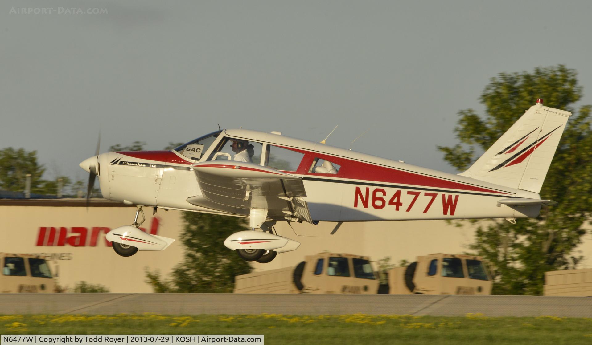 N6477W, 1965 Piper PA-28-140 C/N 28-20551, Airventure 2013