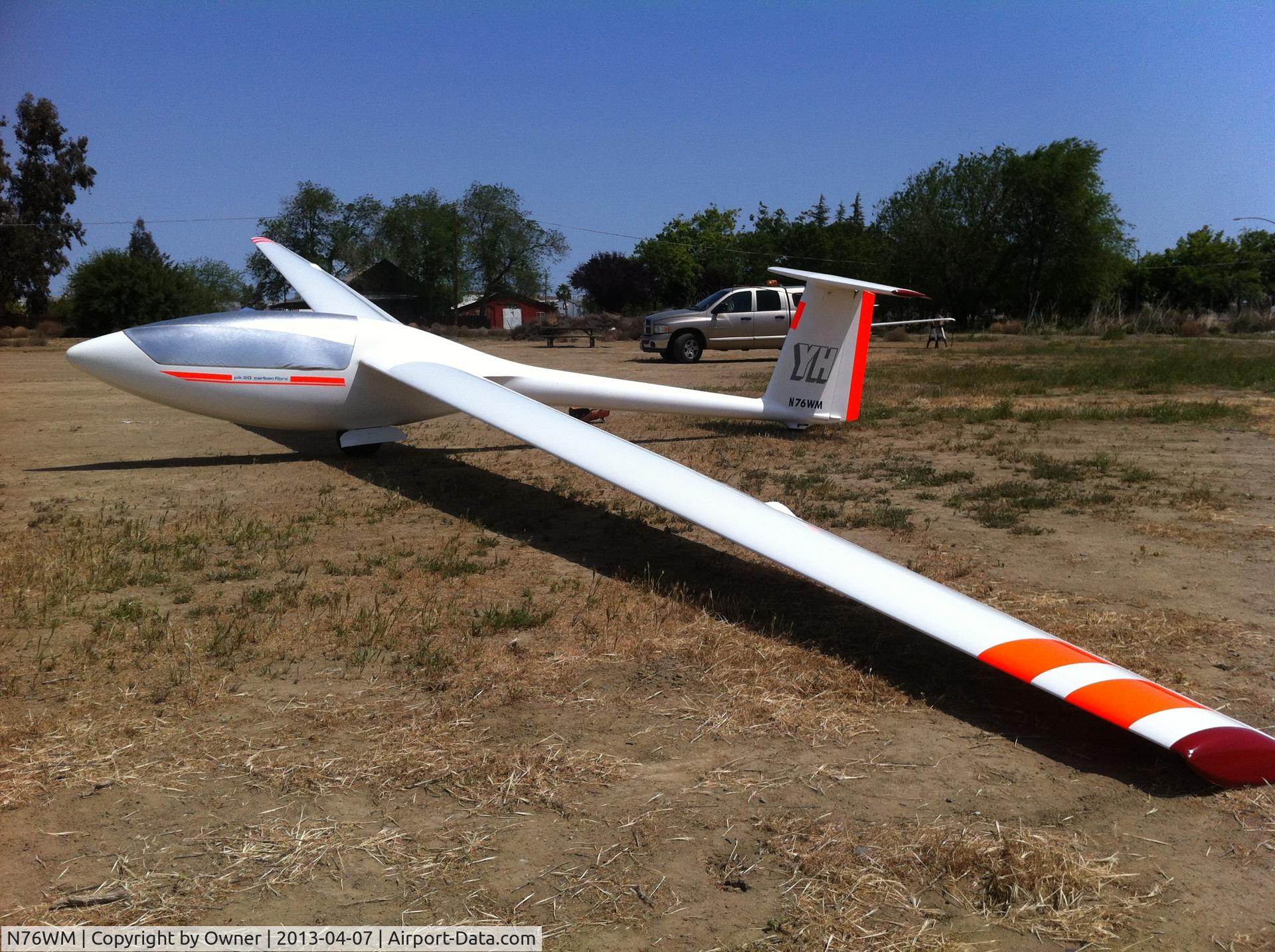 N76WM, 1976 Eiriavion PIK-20B C/N 20139C, PIK20B YH in Avenal CA.