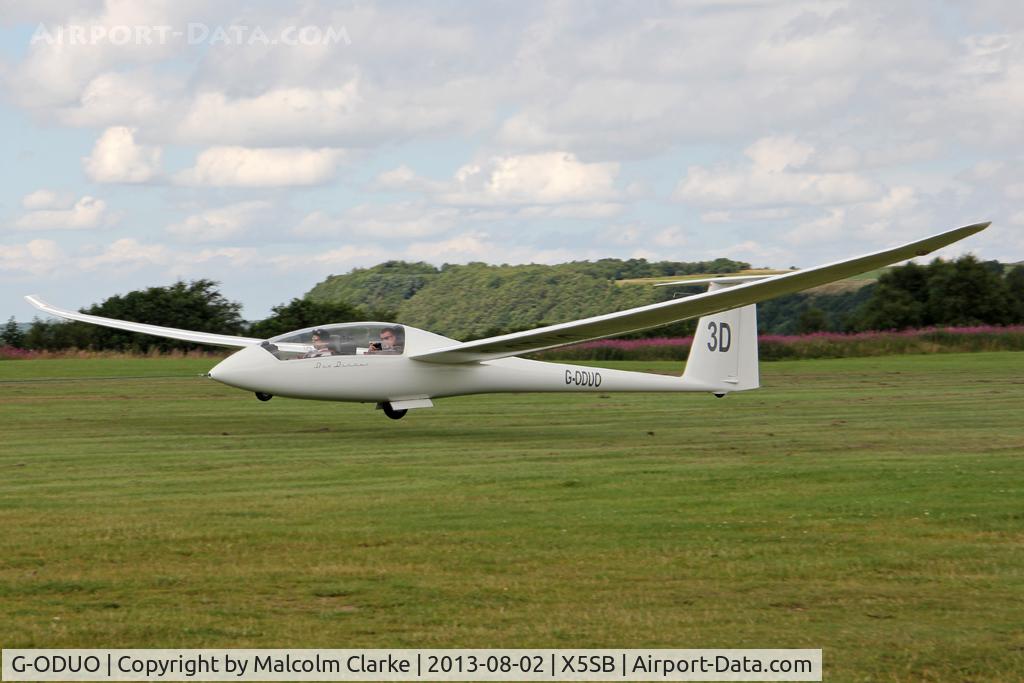G-ODUO, Schempp-Hirth Duo Discus C/N 29, Schempp-Hirth Duo Discus being launched for a cross country flight during The Northern Regional Gliding Competition, Sutton Bank, North Yorks, August 2nd 2013.