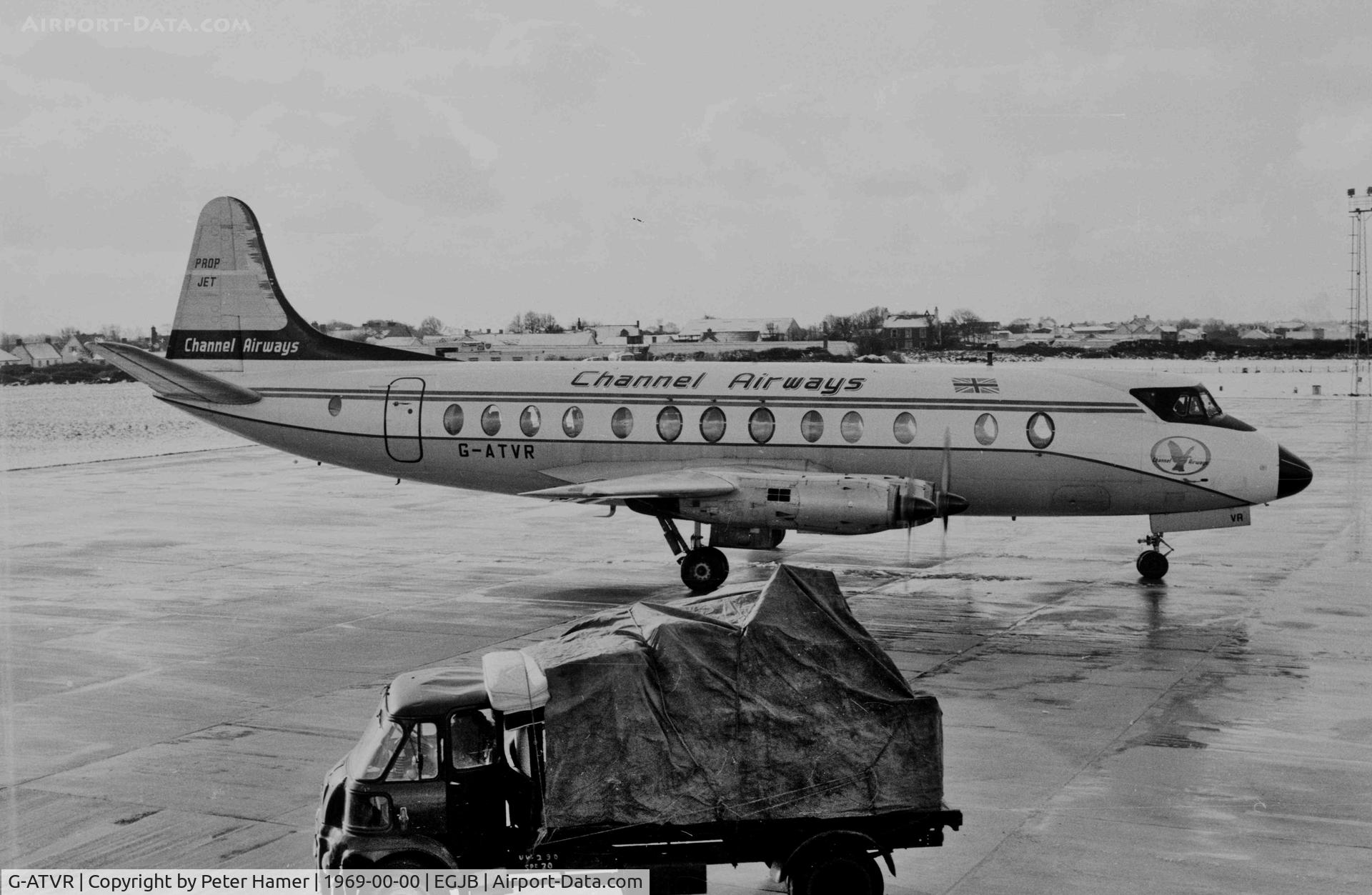 G-ATVR, 1958 Vickers Viscount 812 C/N 365, A rare snowy day at Guernsey in the 1960s