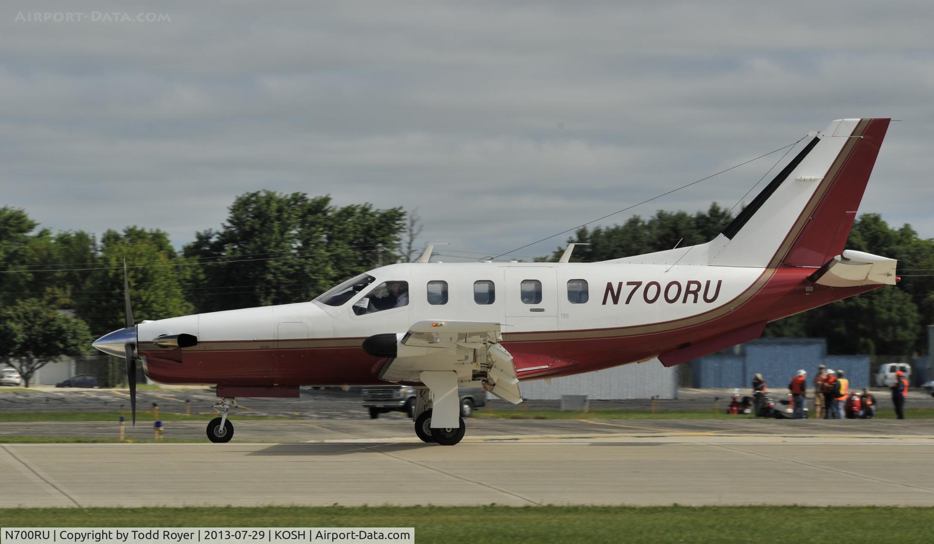 N700RU, 1993 Socata TBM-700 C/N 92, Airventure 2013