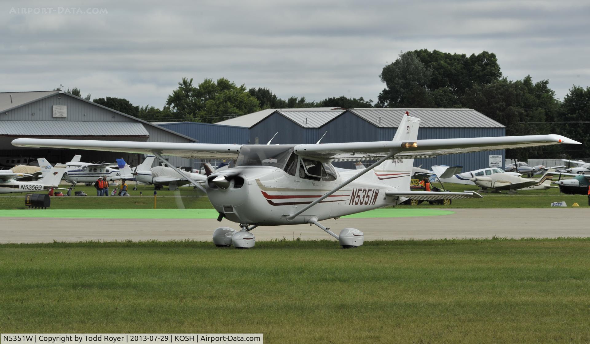 N5351W, 2003 Cessna 172S C/N 172S9381, Airventure 2013