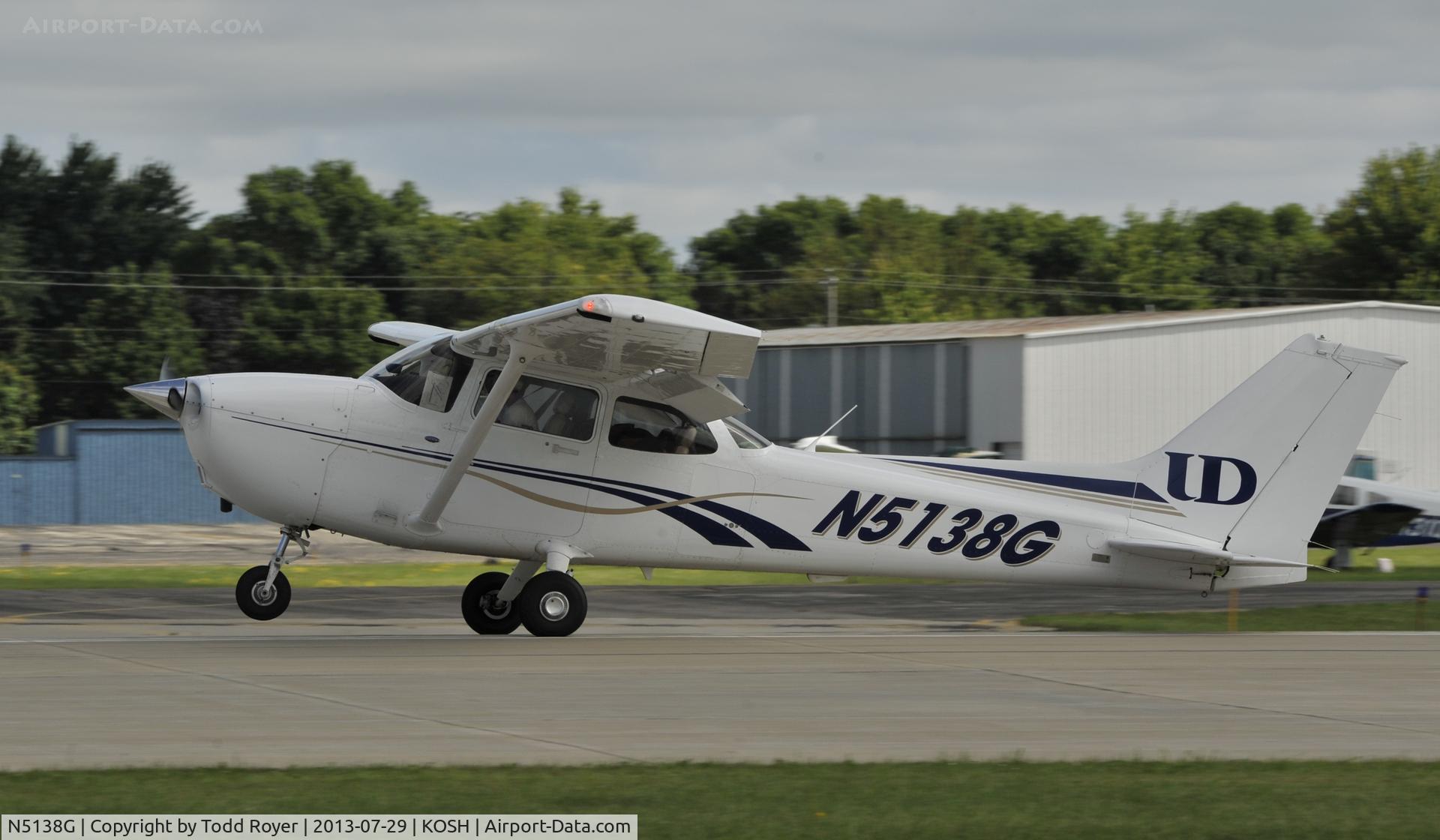 N5138G, Cessna 172S C/N 172S10937, Airventure 2013