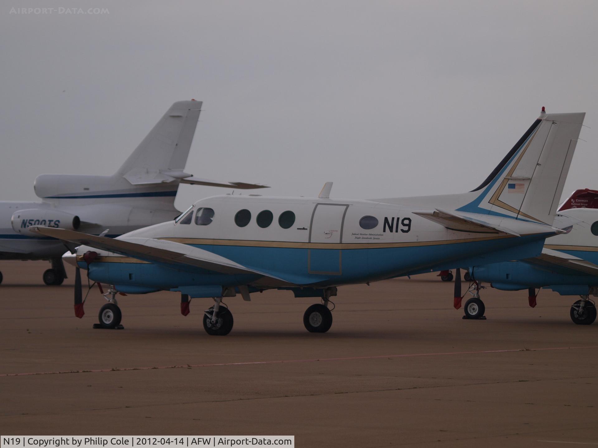 N19, 1980 Beech C90 C/N LJ-909, FAA N19