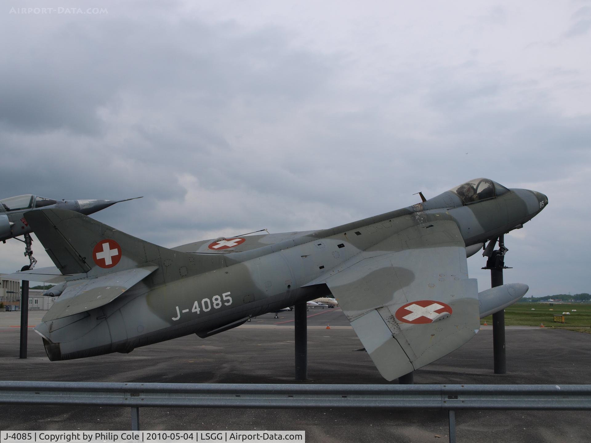 J-4085, 1955 Hawker Hunter F.58 C/N 41H/697452, Preserved at the Aero Club