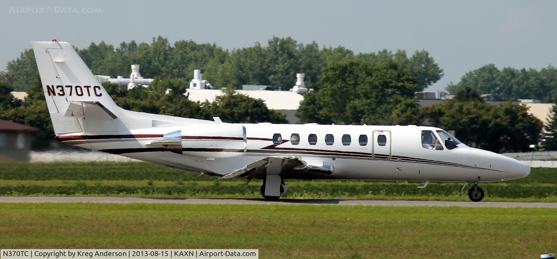 N370TC, 2005 Cessna 560 Citation Encore C/N 560-0684, Cessna 560 Citation Excel departing runway 31.