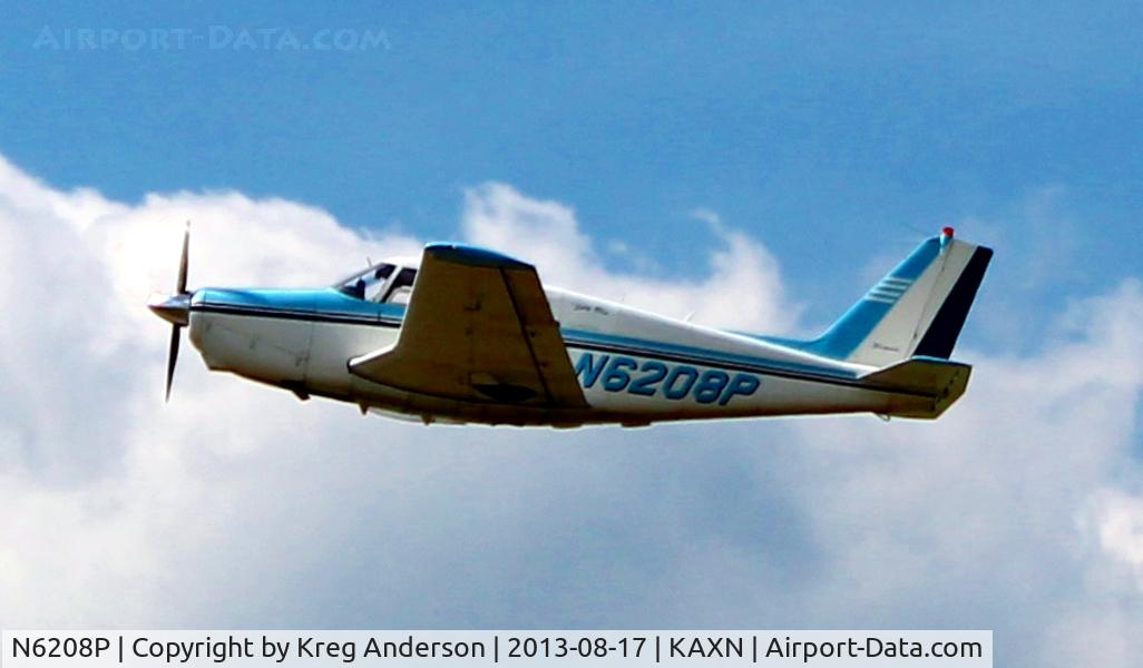 N6208P, 1959 Piper PA-24-180 Comanche C/N 24-1310, Piper PA-24-180 Comanche departing runway 13.