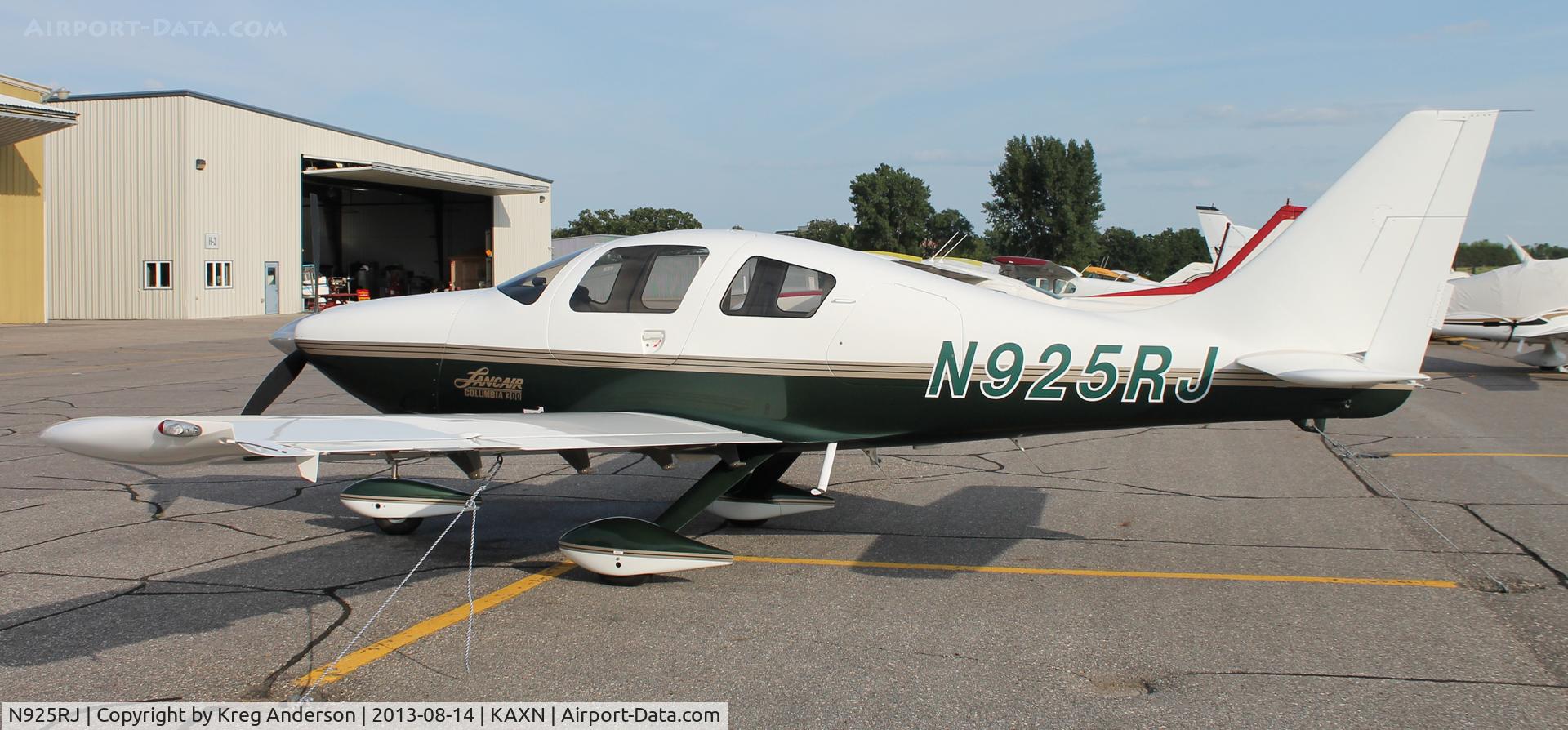 N925RJ, 2002 Lancair LC-40-550FG C/N 40048, Lancair LC-40-550FG Columbia 300 on the line.
