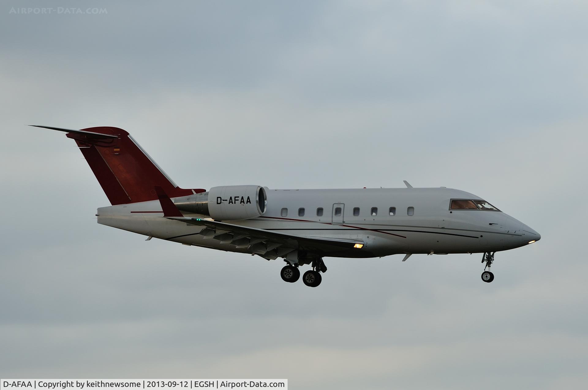 D-AFAA, 1998 Bombardier Challenger 604 (CL-600-2B16) C/N 5397, landing onto runway 09 in the setting sun !