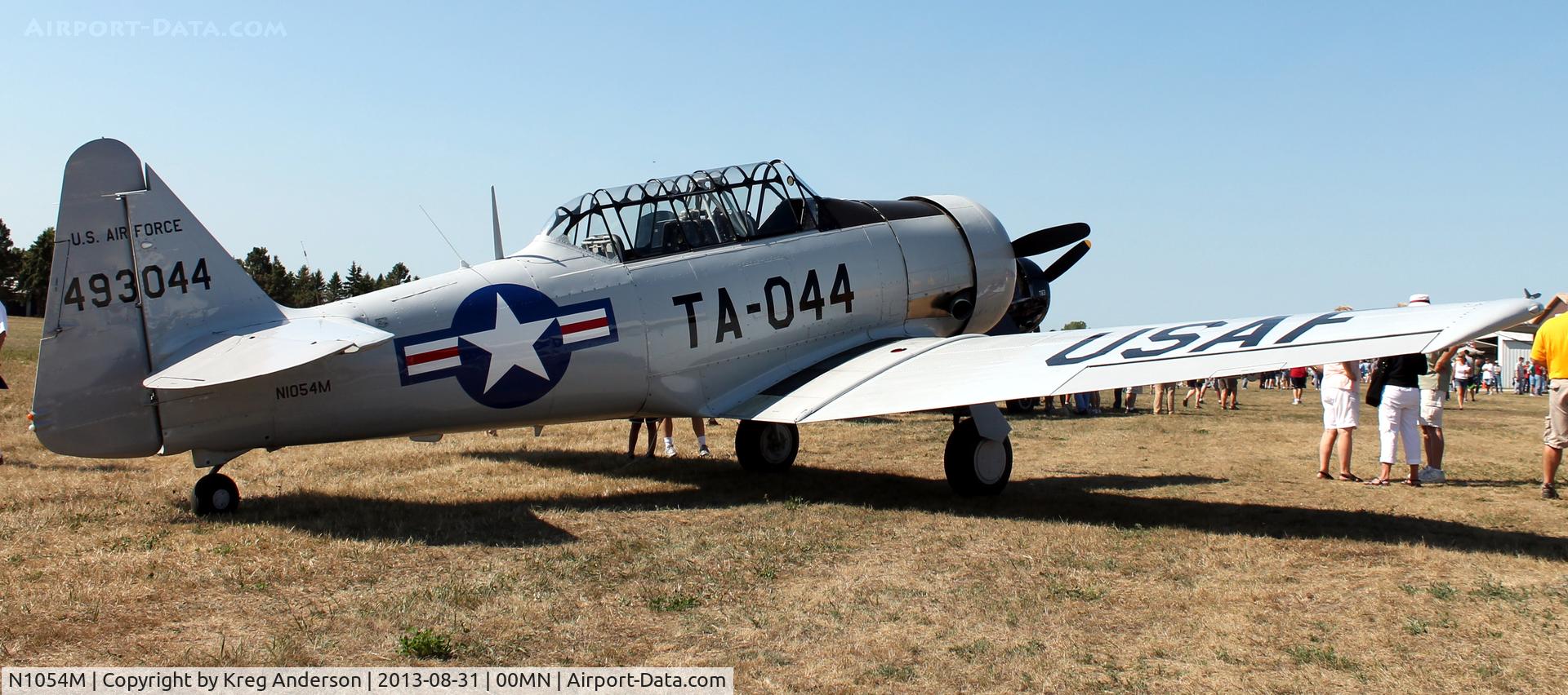 N1054M, 1950 North American T-6G Texan C/N 168-148, 2013 Battle Lake Fly-in