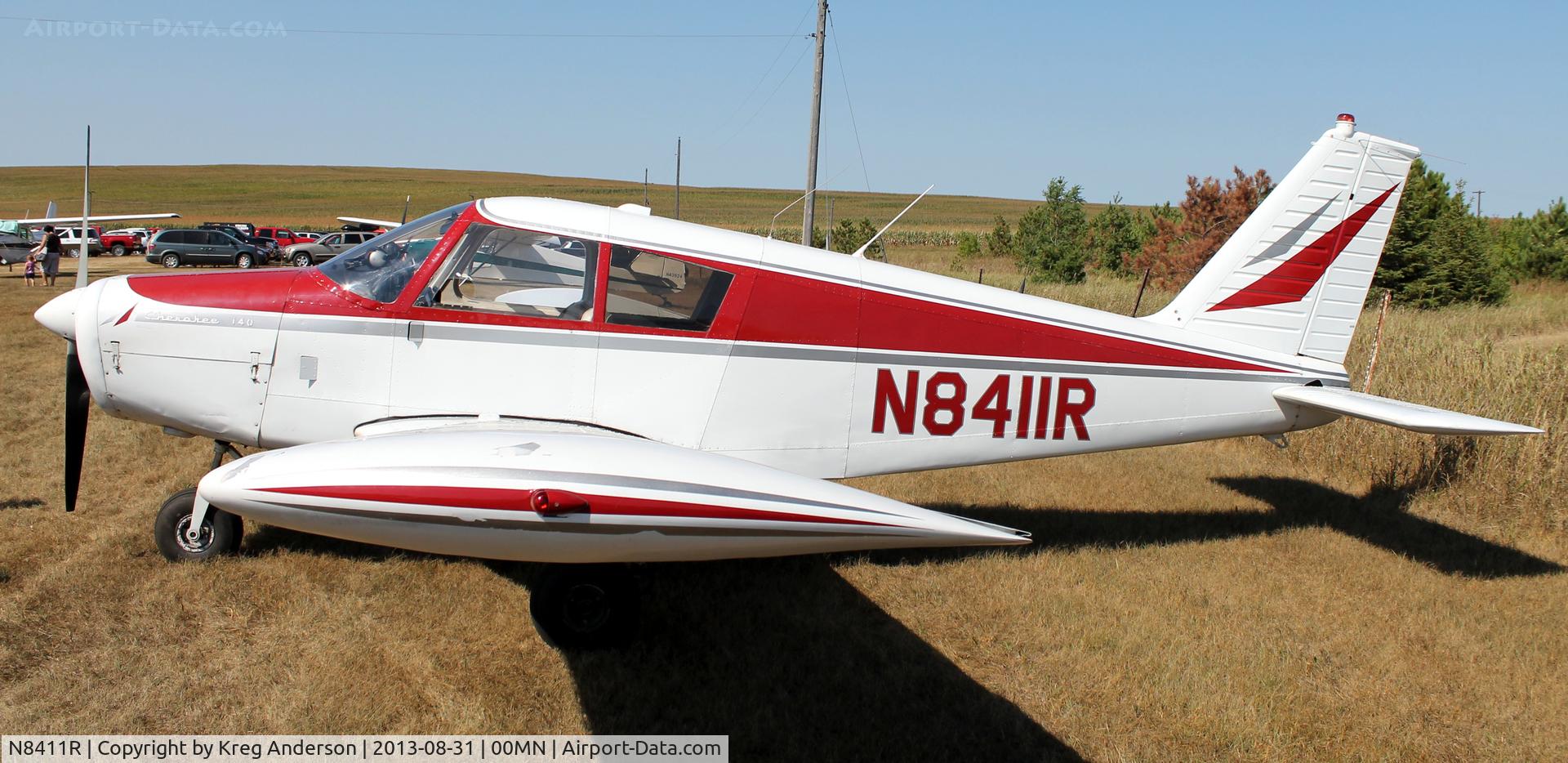 N8411R, 1966 Piper PA-28-140 Cherokee C/N 28-22288, 2013 Battle Lake Fly-in
