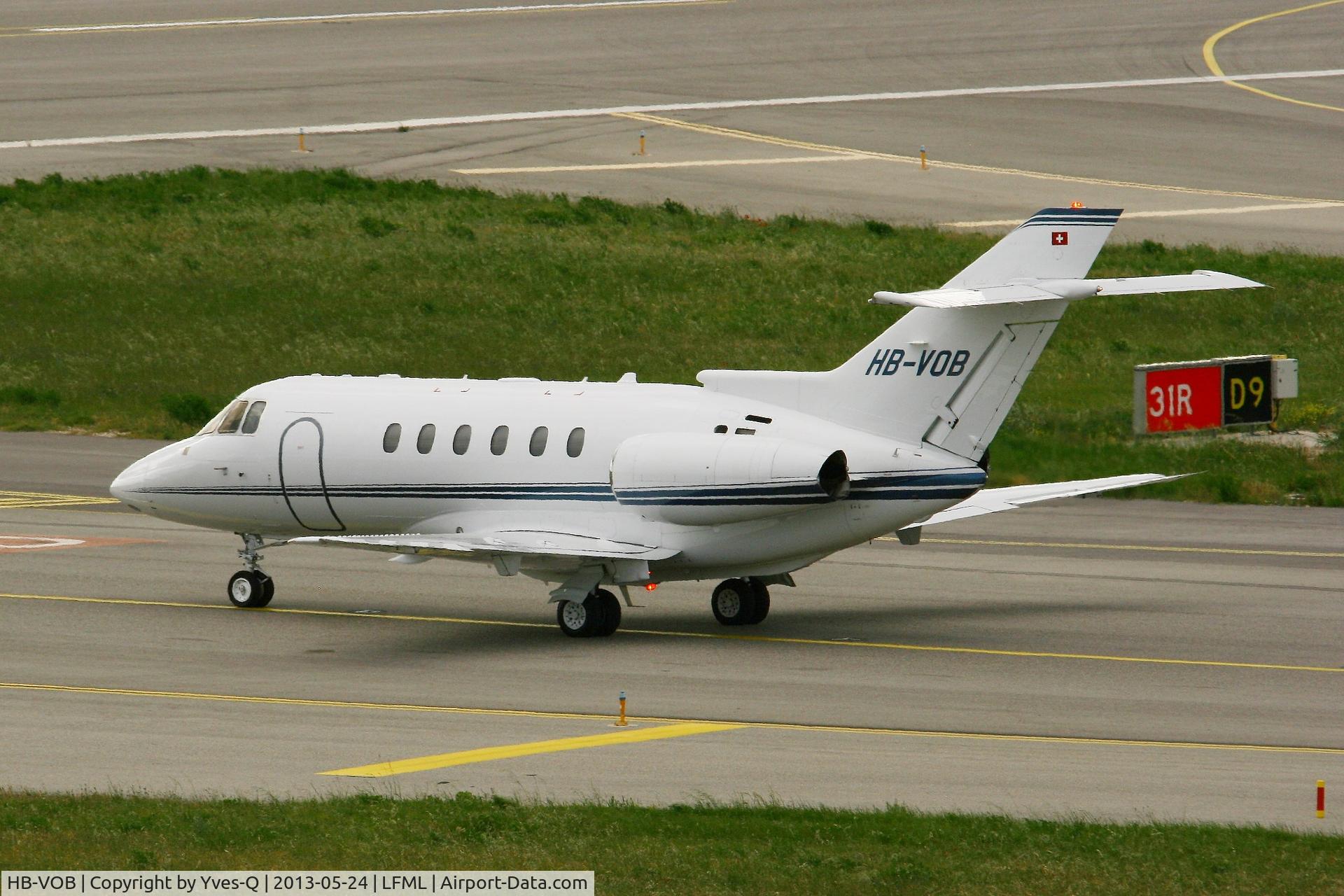 HB-VOB, 2005 Raytheon Hawker 800XP C/N 258733, Raytheon Hawker 800XP, Taxiing to holding point rwy 31R, Marseille-Provence Airport (LFML-MRS)