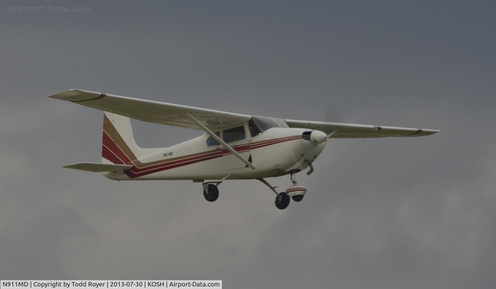 N911MD, 1957 Cessna 182A Skylane C/N 34174, Airventure 2013