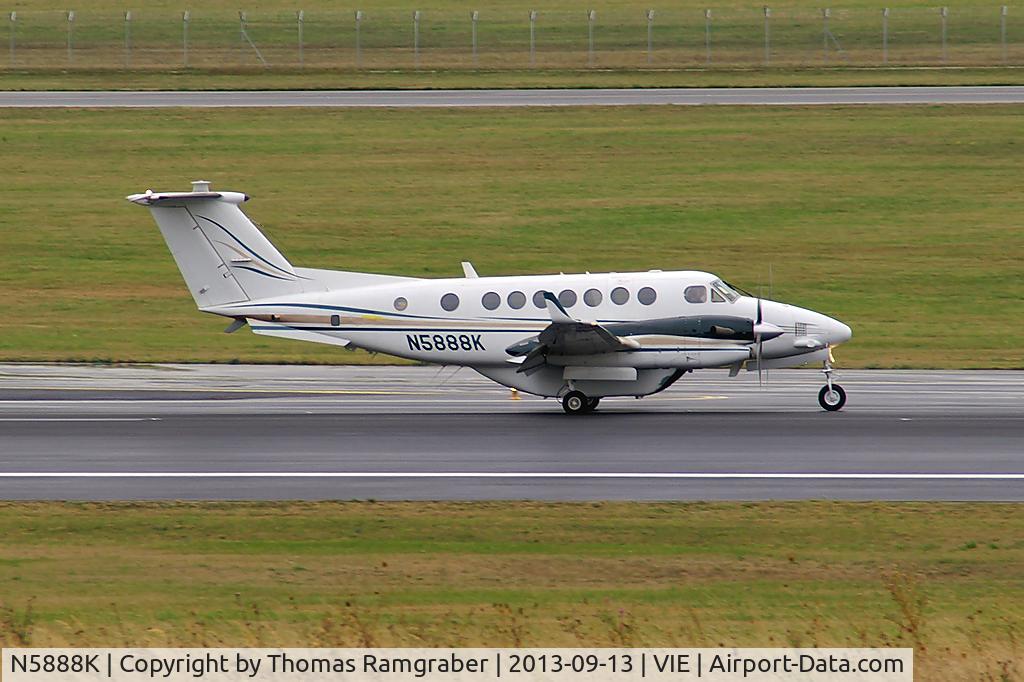 N5888K, 1992 Beech B300C King Air C/N FM-6, Department of Justice Beech B300C